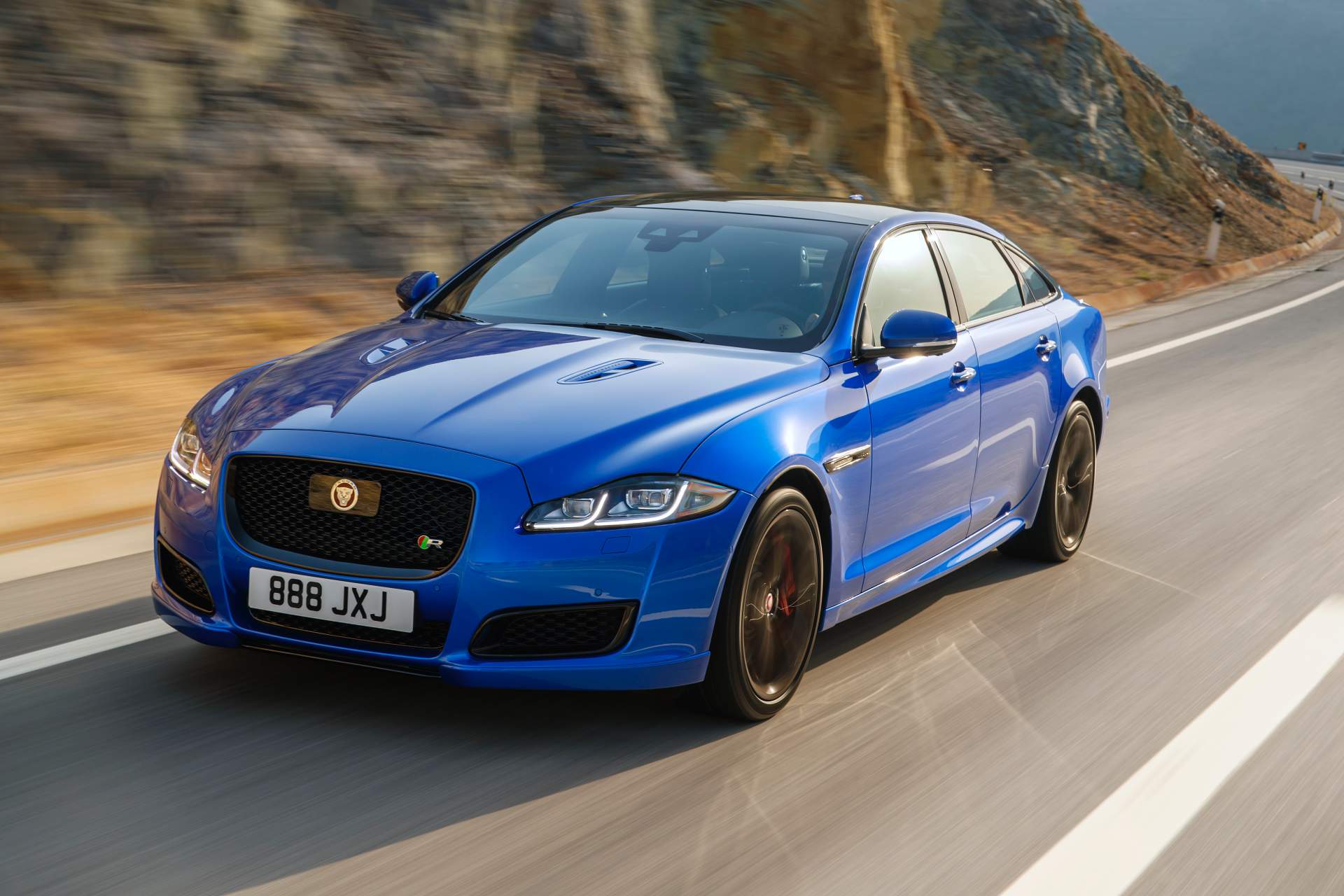 2019 Jaguar XJR575 1 Jaguar Quietly Pulls The Plug On XJR575 Super Sedan In Europe