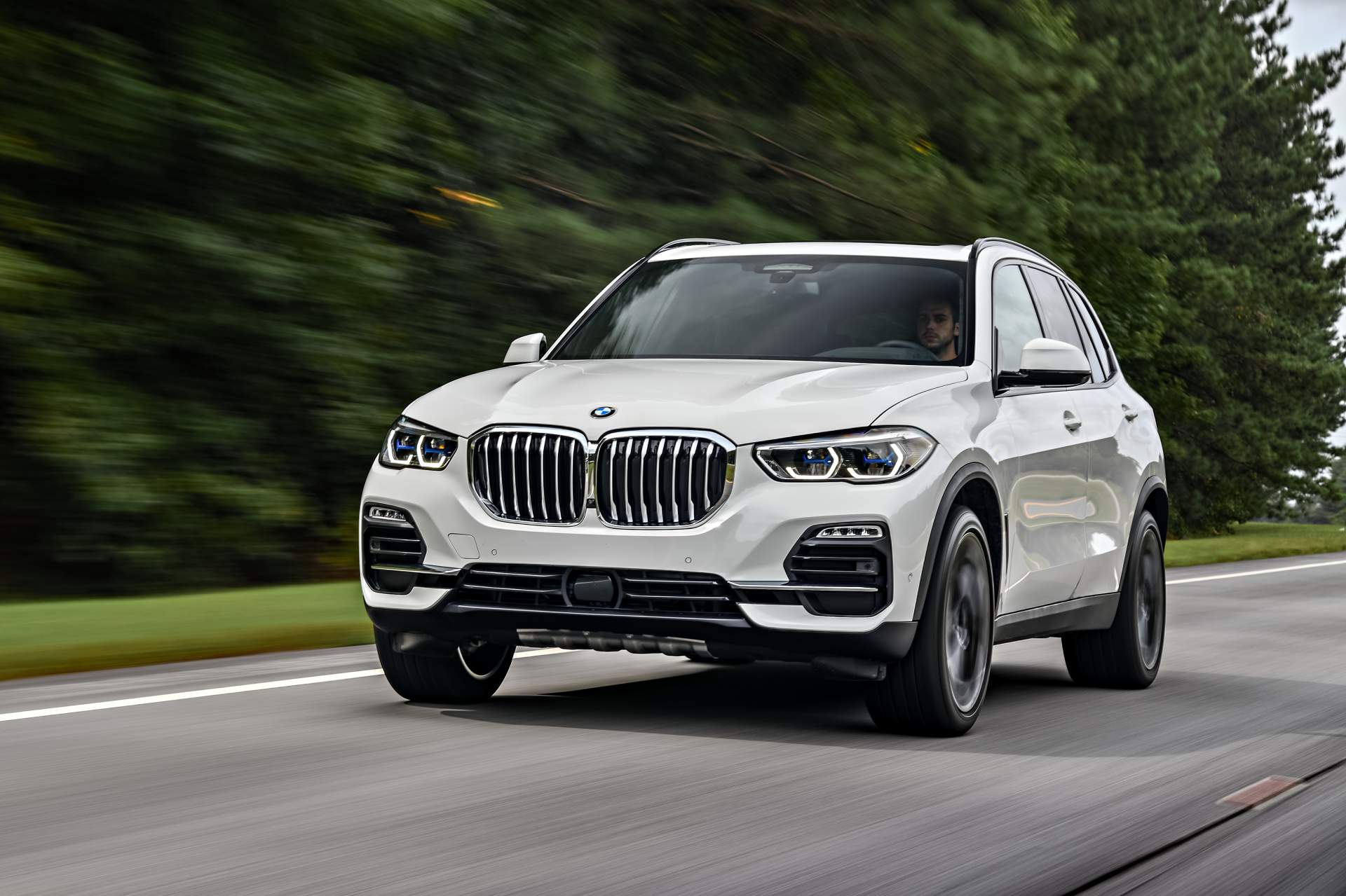 2019 BMW X5 32 Your 2019 BMW X5 Photo Gallery Is Here And It’s Huge