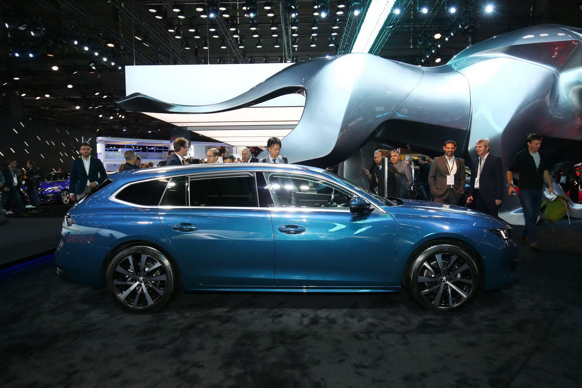 2018 peugeot 508 sw paris livepics 14 Peugeot’s Stylish 508 SW Shows Family Estates Are Alive And Kicking (In Europe)