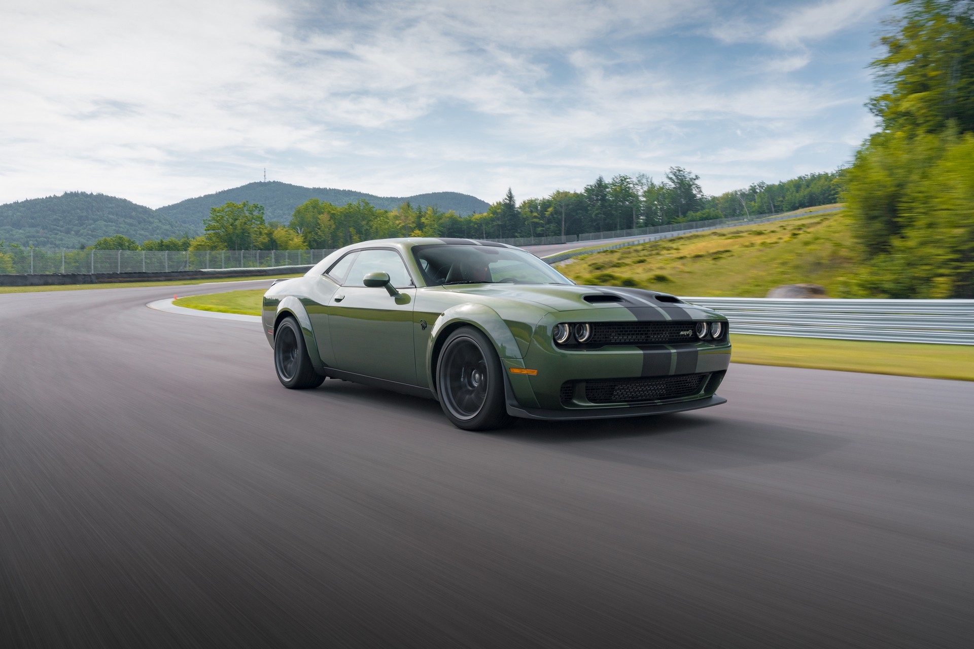 Dodge Challenger SRT Hellcat Redeye-77 Demon Be Damned, Dodge’s 797 HP Challenger SRT Hellcat Redeye Goes Into Production