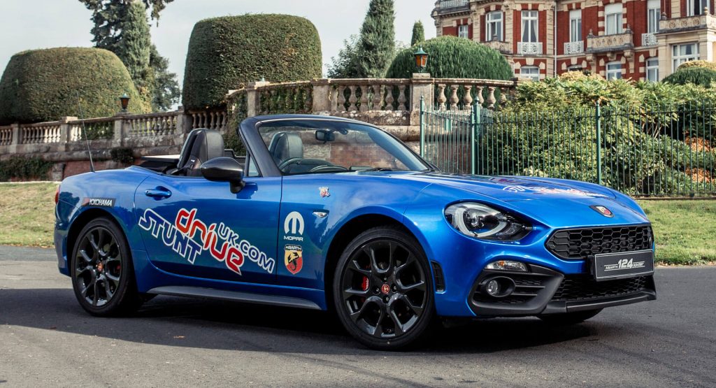Stock Abarth 124 Spider Claims Guinness World Record