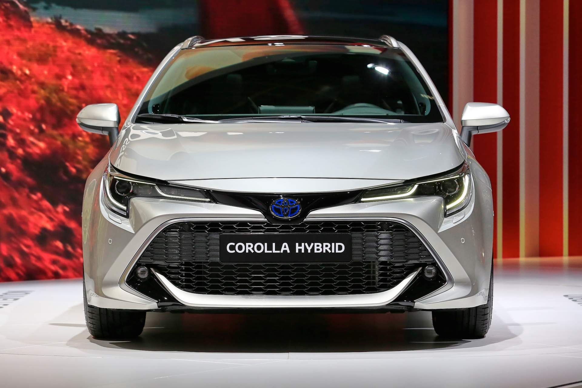 Auto Salon Paris / Mondial Paris Motor Show 2018, France, Paris, 02 2019 Toyota Corolla Reveals Its Two Flavors In Paris