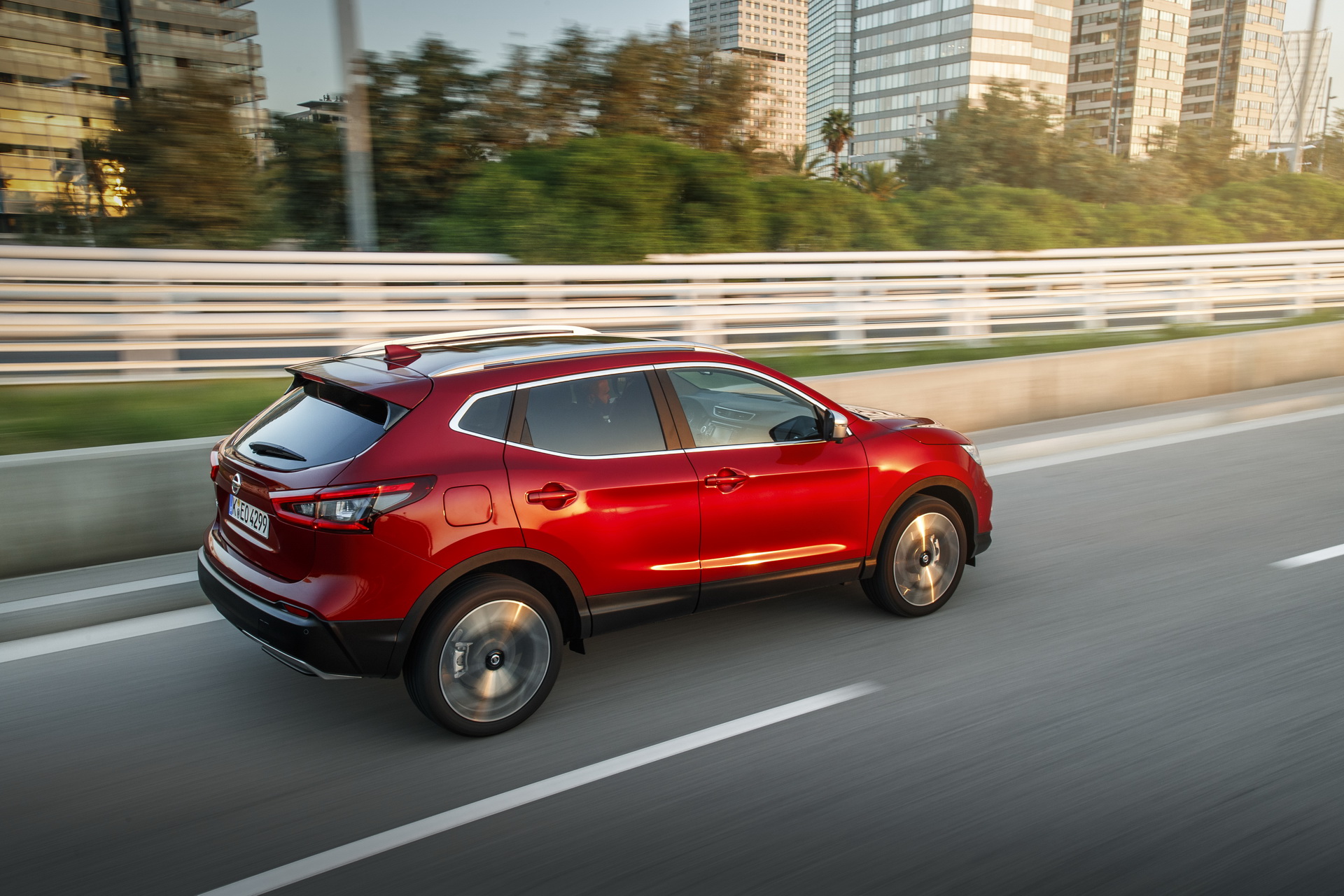 2019-Nissan-Qashqai-40 2019 Nissan Qashqai Gets New Turbo Petrol Units, DCT ‘Box And Infotainment System