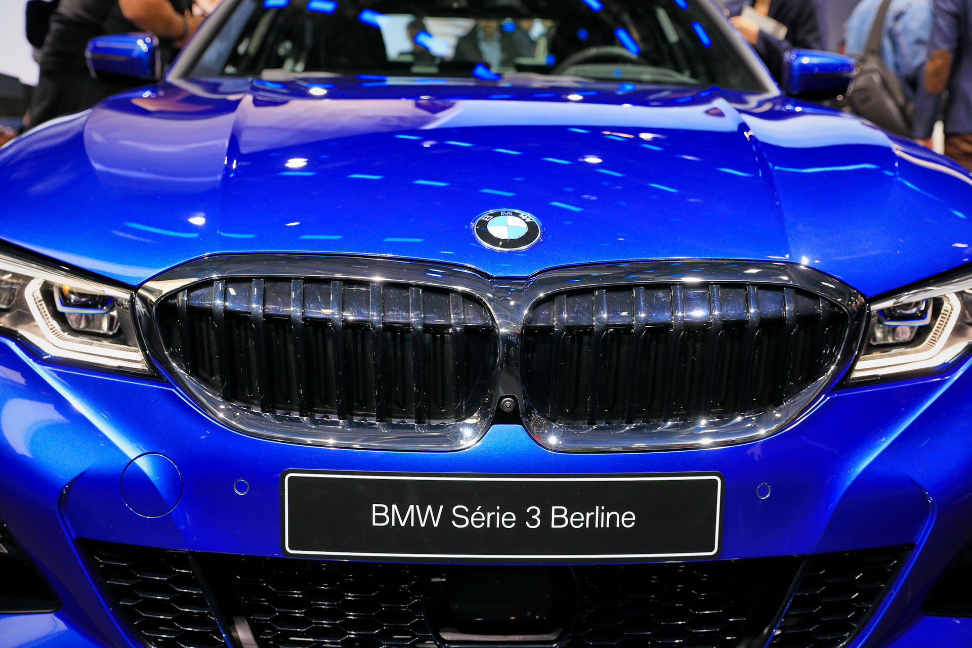 BMW 26 2018 Paris Auto Show Gallery: BMW