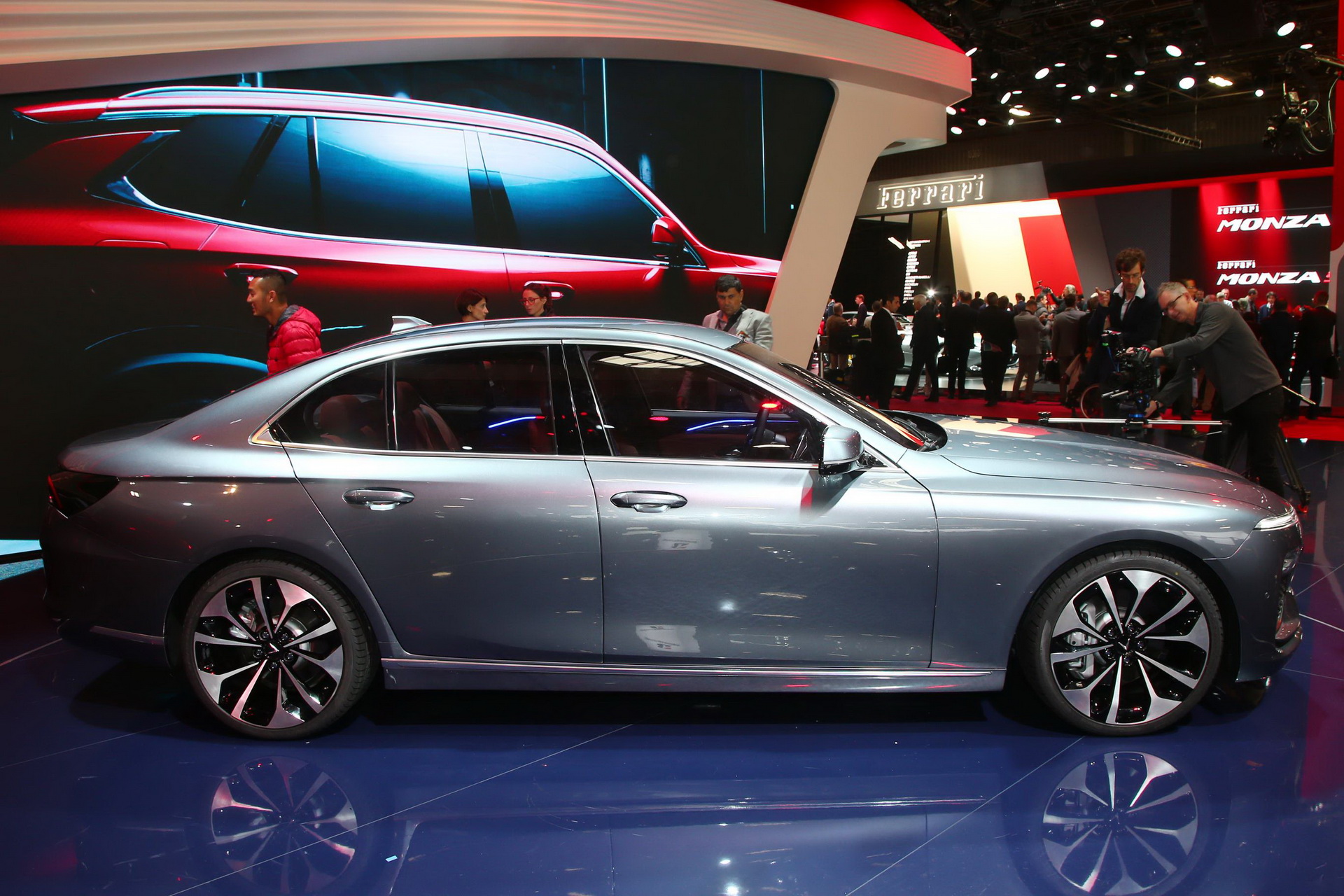 vinfast suv sedan paris debuts 32 VinFast Details LUX SA2.0 SUV and A2.0 Sedan In Paris