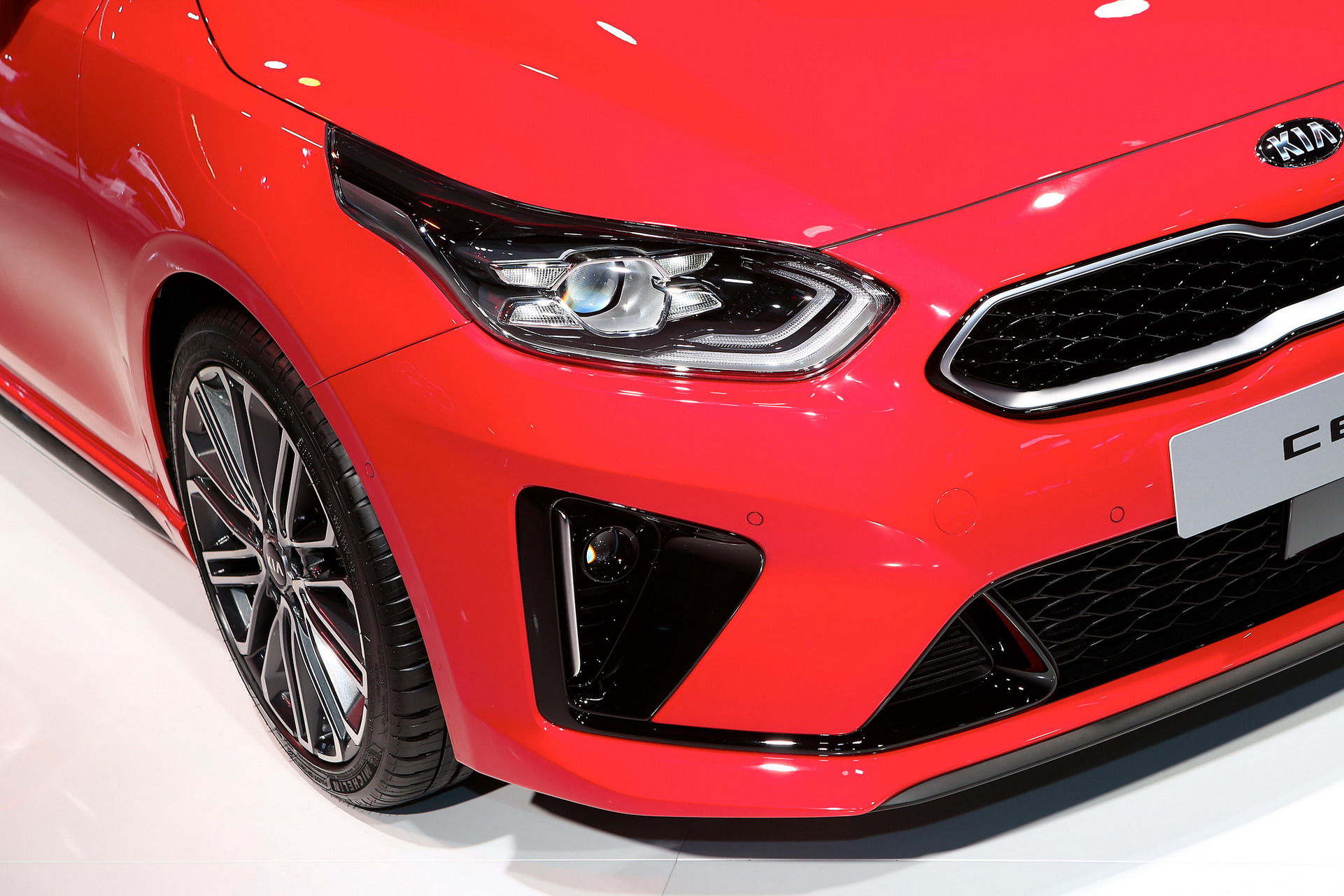 Kia 2 2018 Paris Auto Show Gallery: Kia