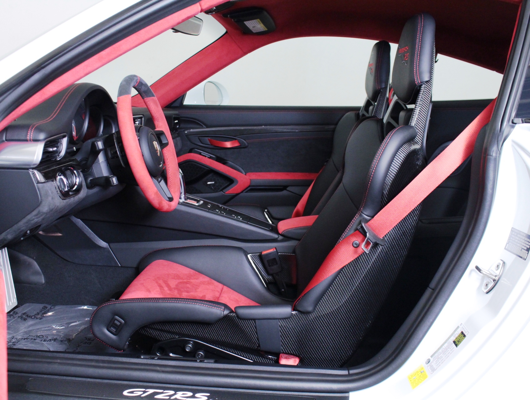 2018 porsche 911 gt2rs weissach auction bat 53 151-Mile Porsche 911 GT2 RS With Weissach Pack Is Auctioned Off