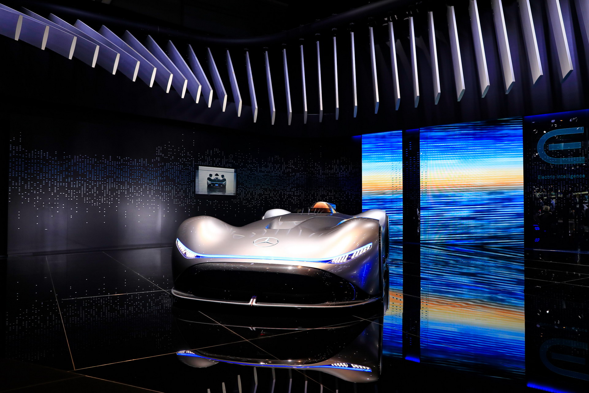 Mercedes B166 2018 Paris Auto Show Gallery: Mercedes-Benz