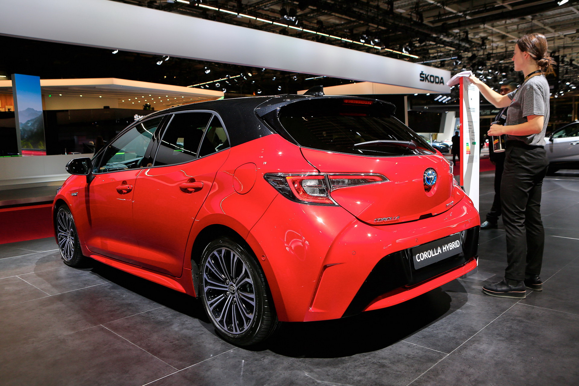 Toyota 14 2018 Paris Auto Show Gallery: Toyota