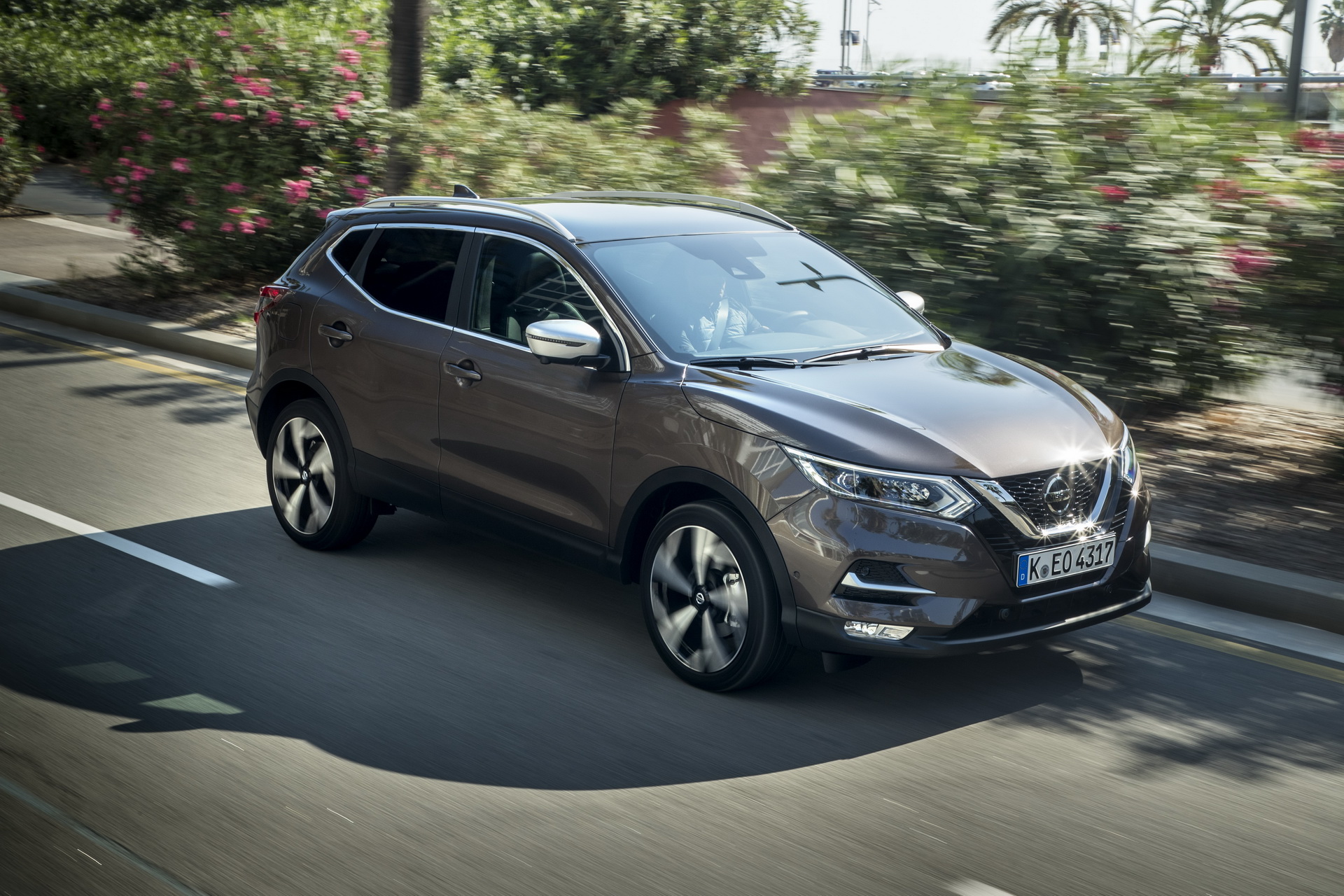 2019-Nissan-Qashqai-26 2019 Nissan Qashqai Gets New Turbo Petrol Units, DCT ‘Box And Infotainment System