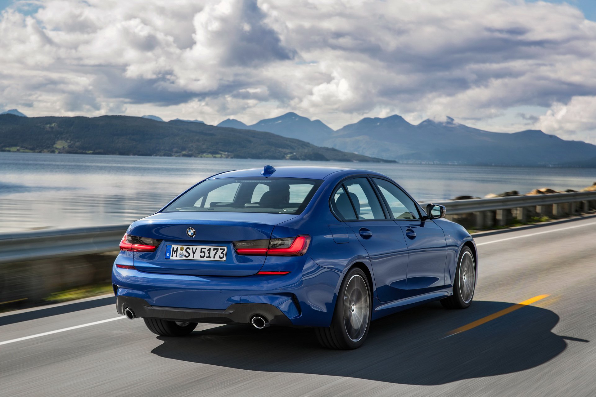 2019-BMW-3-Series-Manual-4 U.S. Buyers Won’t Get A Stick Shift With The 2019 BMW 3-Series