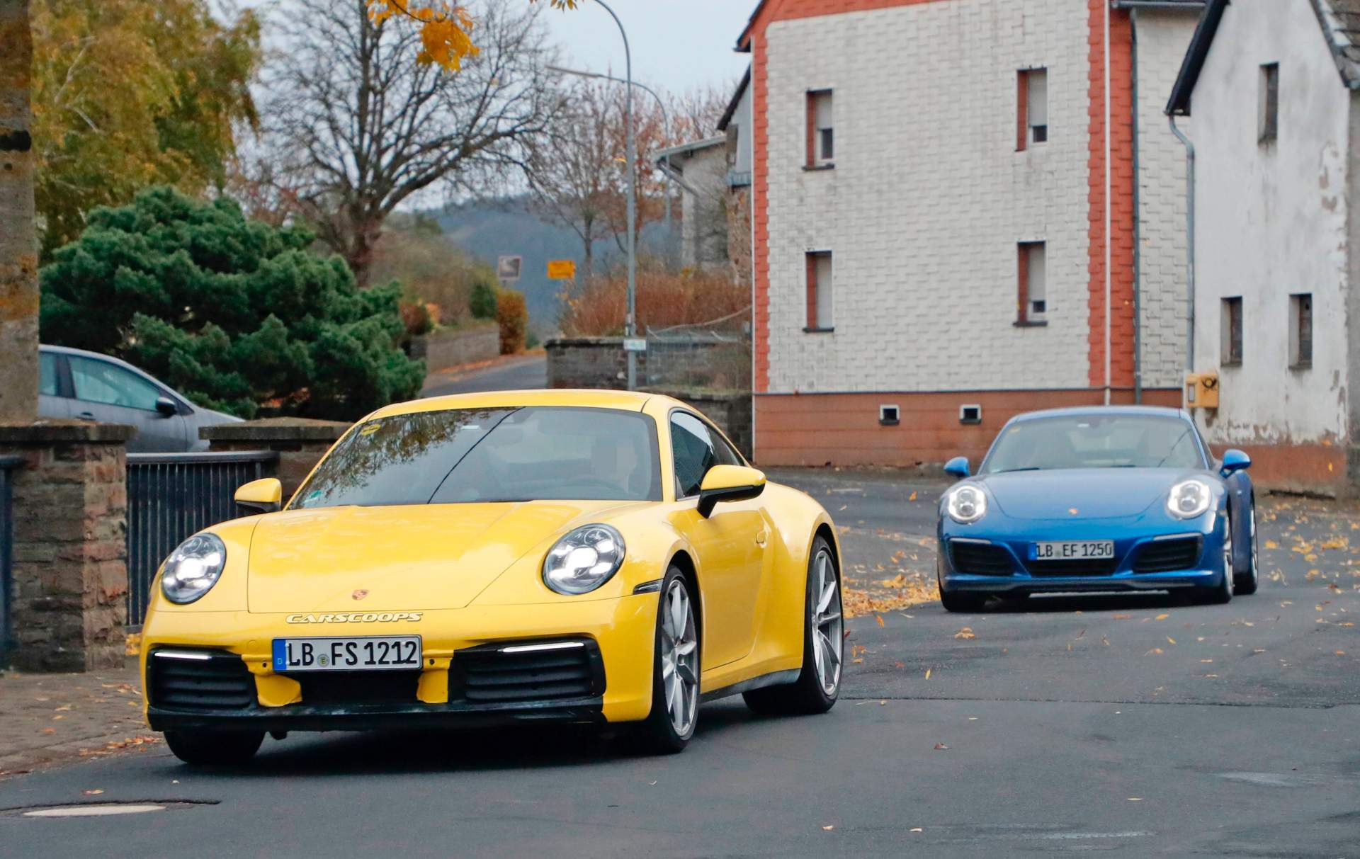 Porsche 911 (992) and Porsche 911 (991) 3 Spot The Changes: 2020 Porsche 911 (992) Spied Alongside 991 Predecessor