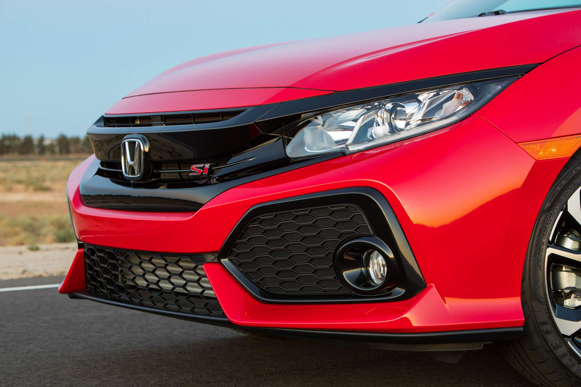 2019 Honda Civic Si Coupe 2019 Honda Civic Si Models Bring Minor Updates And $200 Price Hike