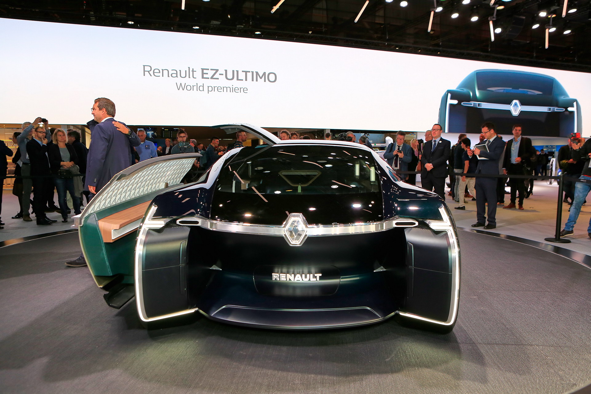 Renault 1 2018 Paris Auto Show Gallery: Renault