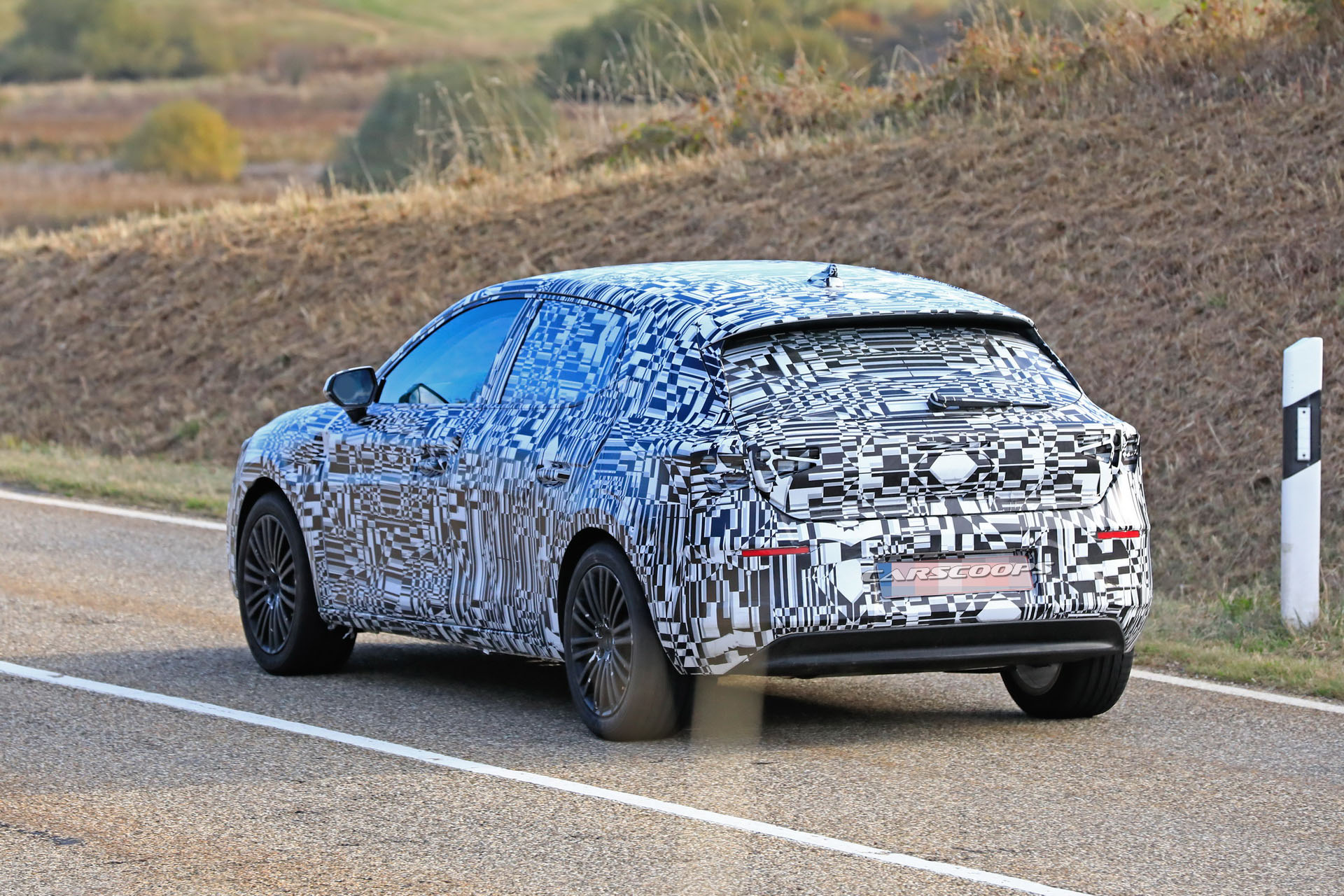 Seat-Leon-09 2019 Seat Leon Gets A More Sculpted Body, Will Offer Cutting-Edge Infotainment