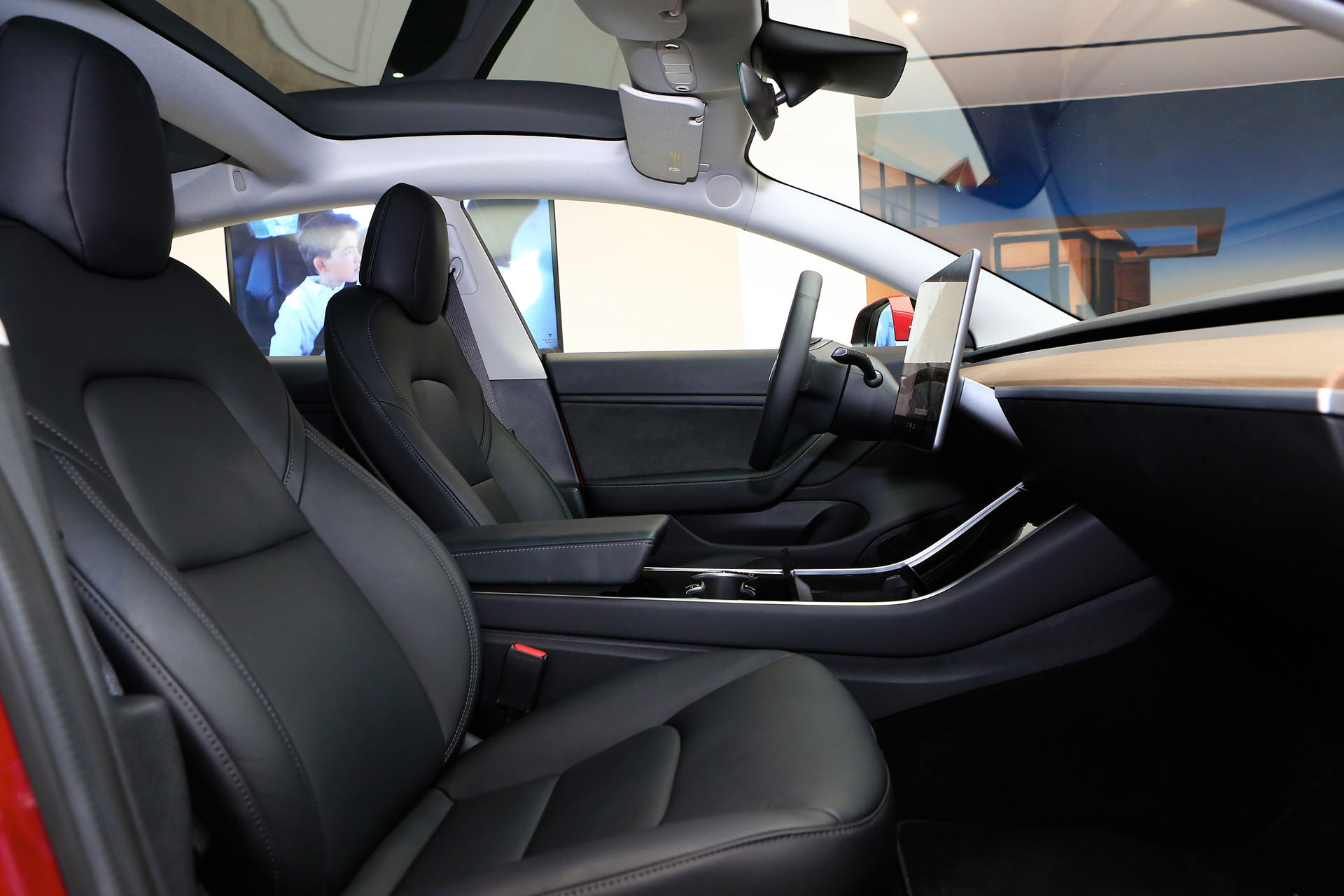 Auto Salon Paris / Mondial Paris Motor Show 2018, France, Paris, 03 Tesla Model 3 Looks Just As At-Home In Paris As It Does In America