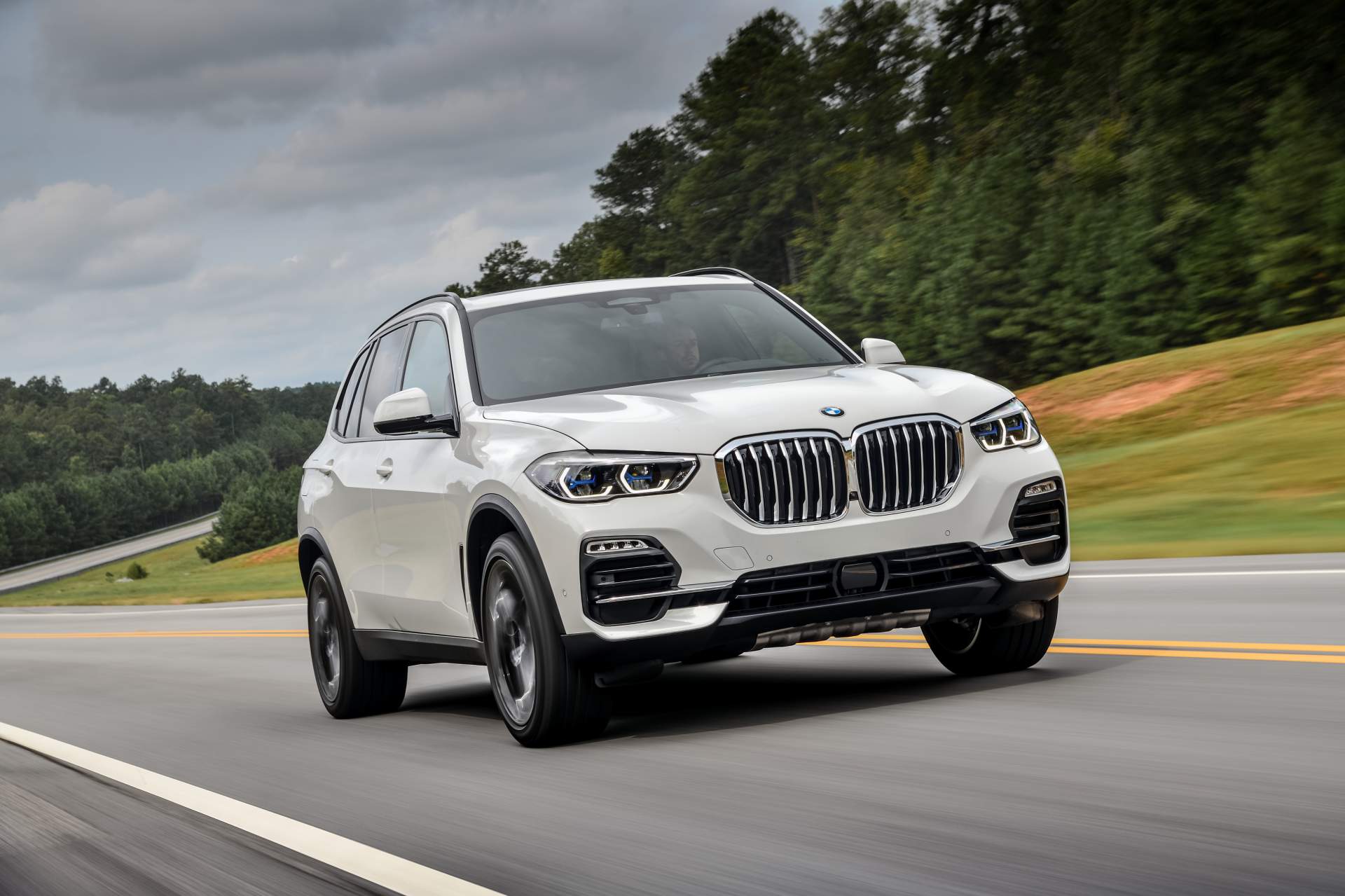 2019 BMW X5 28 Your 2019 BMW X5 Photo Gallery Is Here And It’s Huge