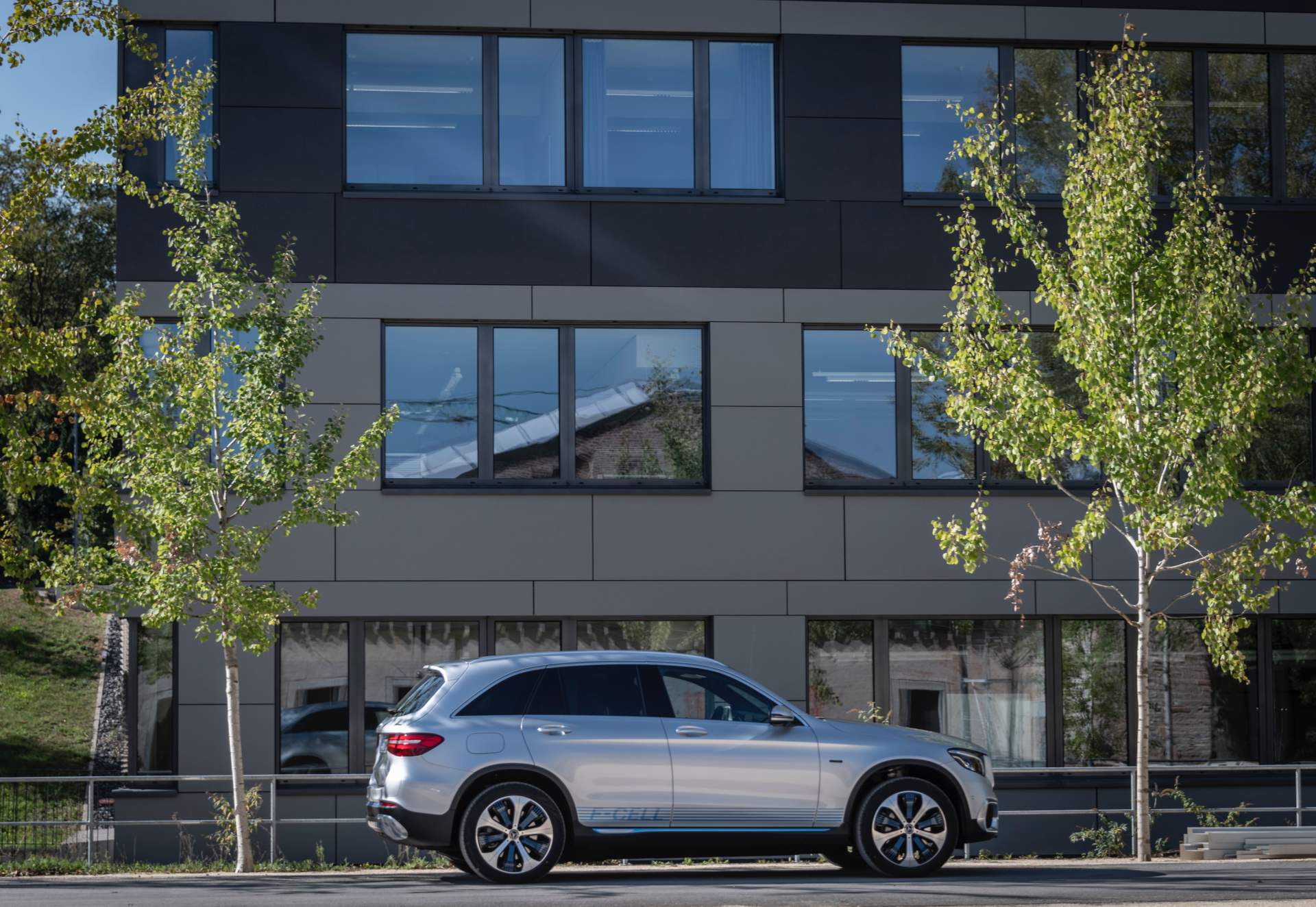 FV EQ Stuttgart 2018
Driven by EQ Stuttgart 2018 Mercedes Drops Full Details On GLC F-Cell Before Deliveries Begin