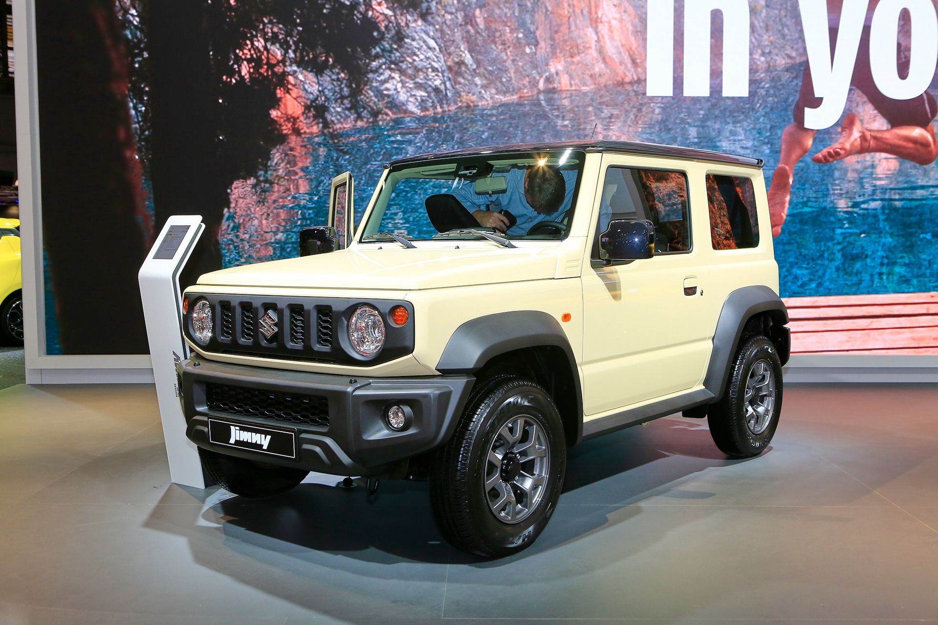 Suzuki-Jimny-06 Suzuki Facing “Staggering” Demand For New Jimny