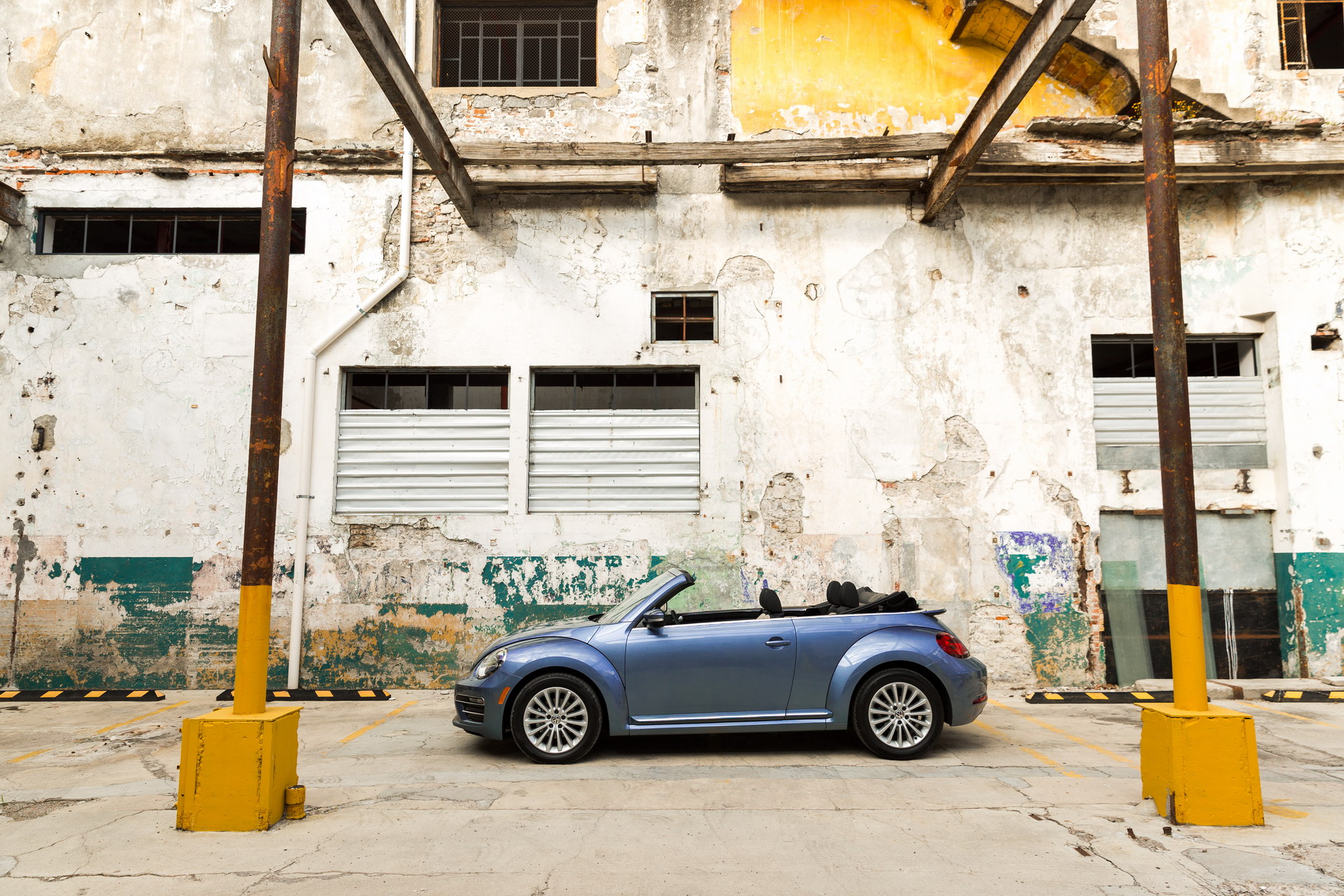 2019_Beetle_Convertible_Final_Edition--0012 Bye Bye VW Beetle! Final Edition Bids Farewells To An Iconic Nameplate