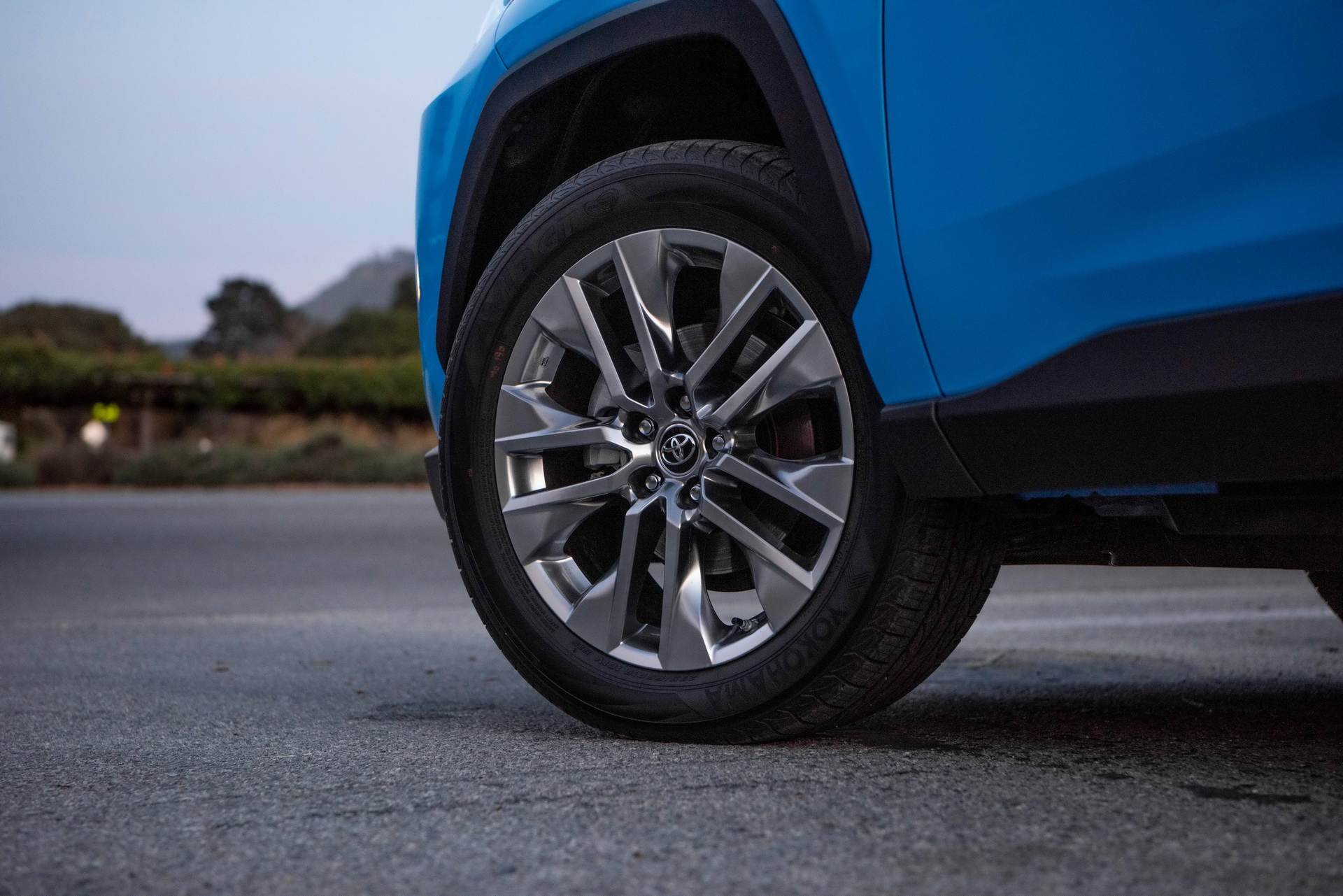 2019-Toyota-RAV4-15 2019 Toyota RAV4 Starts From $26,545: All The Details On Prices, Grades And Equipment