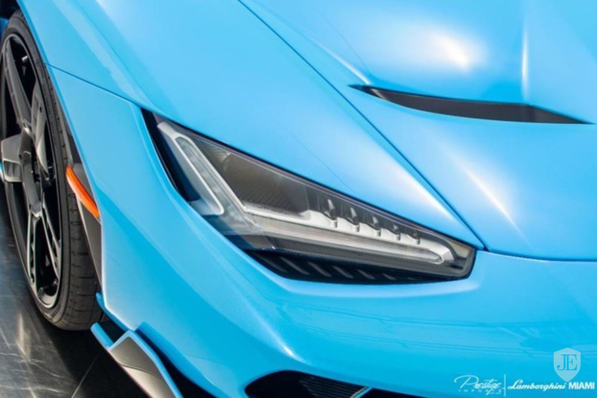Lamborghini-Centenario-10 Who Fancies A Bright Blue Lamborghini Centenario?
