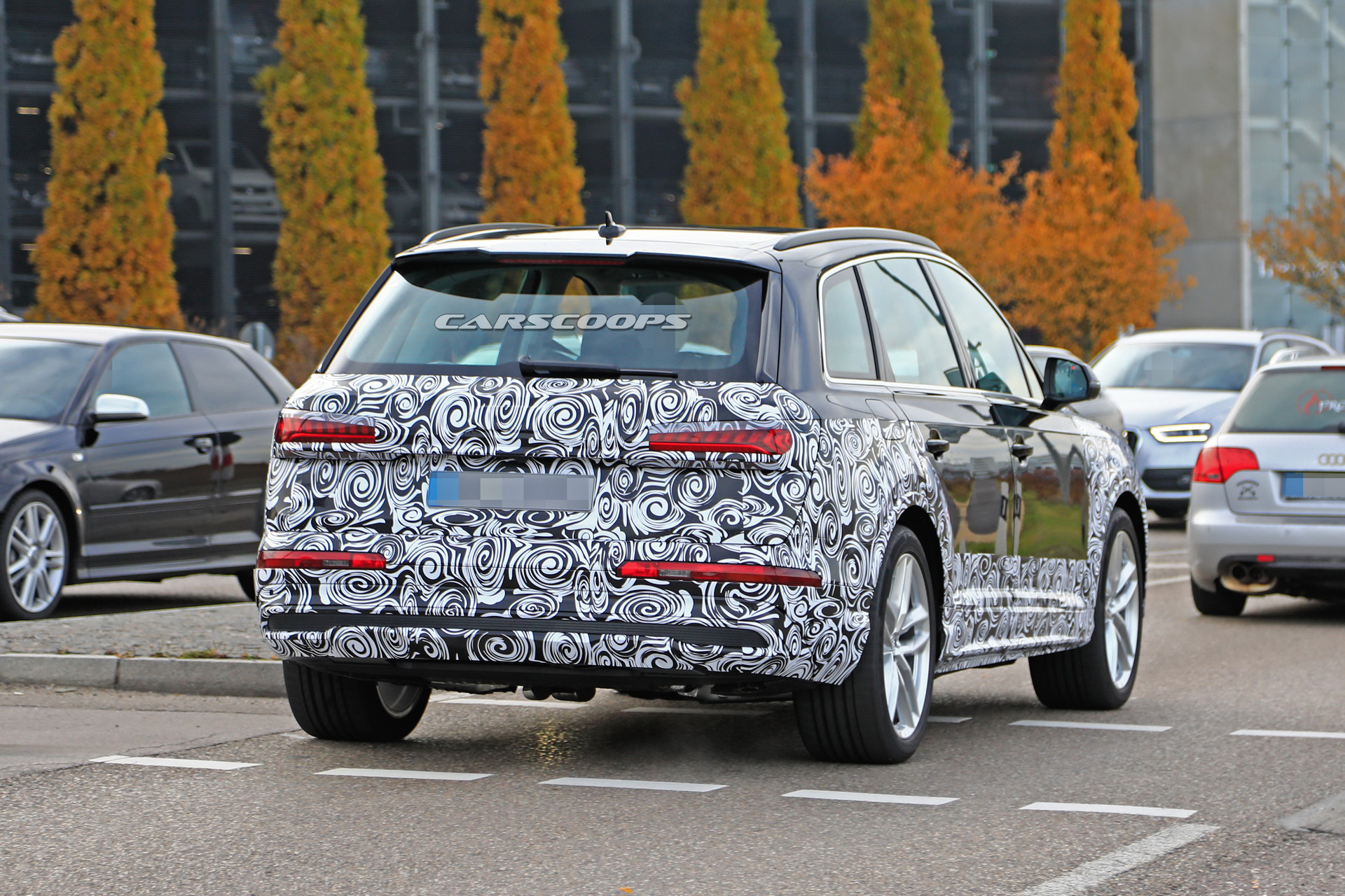 2020 audi q7 spied inside out 12 2020 Audi Q7 Facelift Getting Q8-Style Triple Screen Dashboard