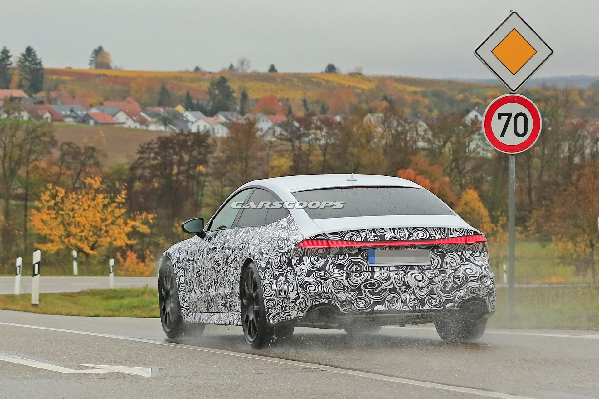 2020-Audi-RS7-11 2020 Audi RS7 Spotted Wearing Production Bodywork, Could Debut Next Year