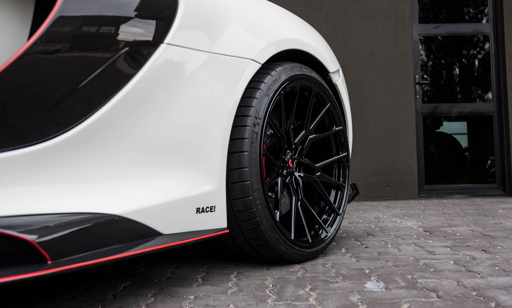 mclaren 650s spider race south africa tuning 13 Tuned McLaren 650S Spider Sports New Alloys, Extra Carbon Fiber Parts