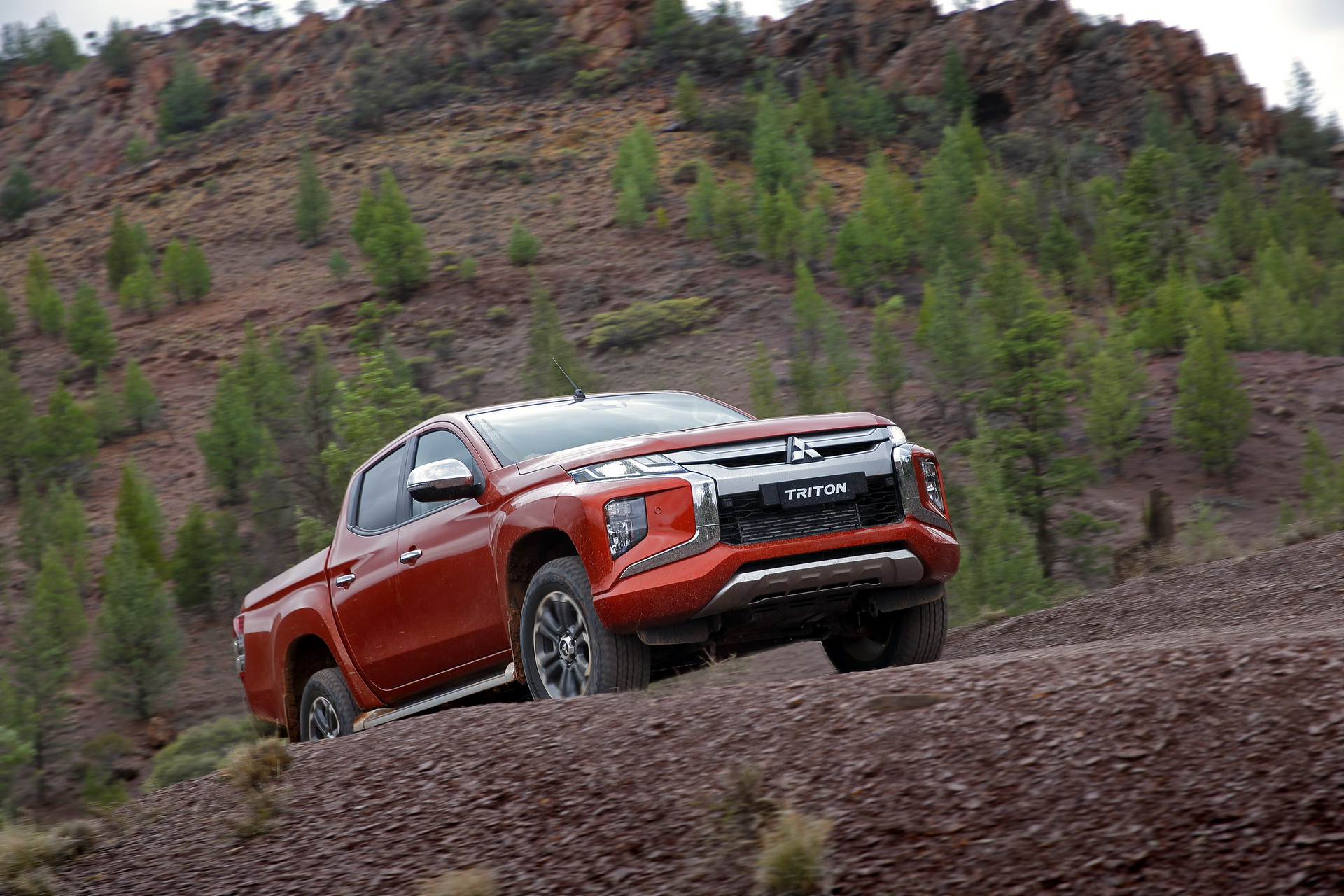 2019 mitsubishi l200 pickup unveiled 40 Updated Mitsubishi L200 Pickup Unveiled With Fresh Styling, Enhanced 4WD System