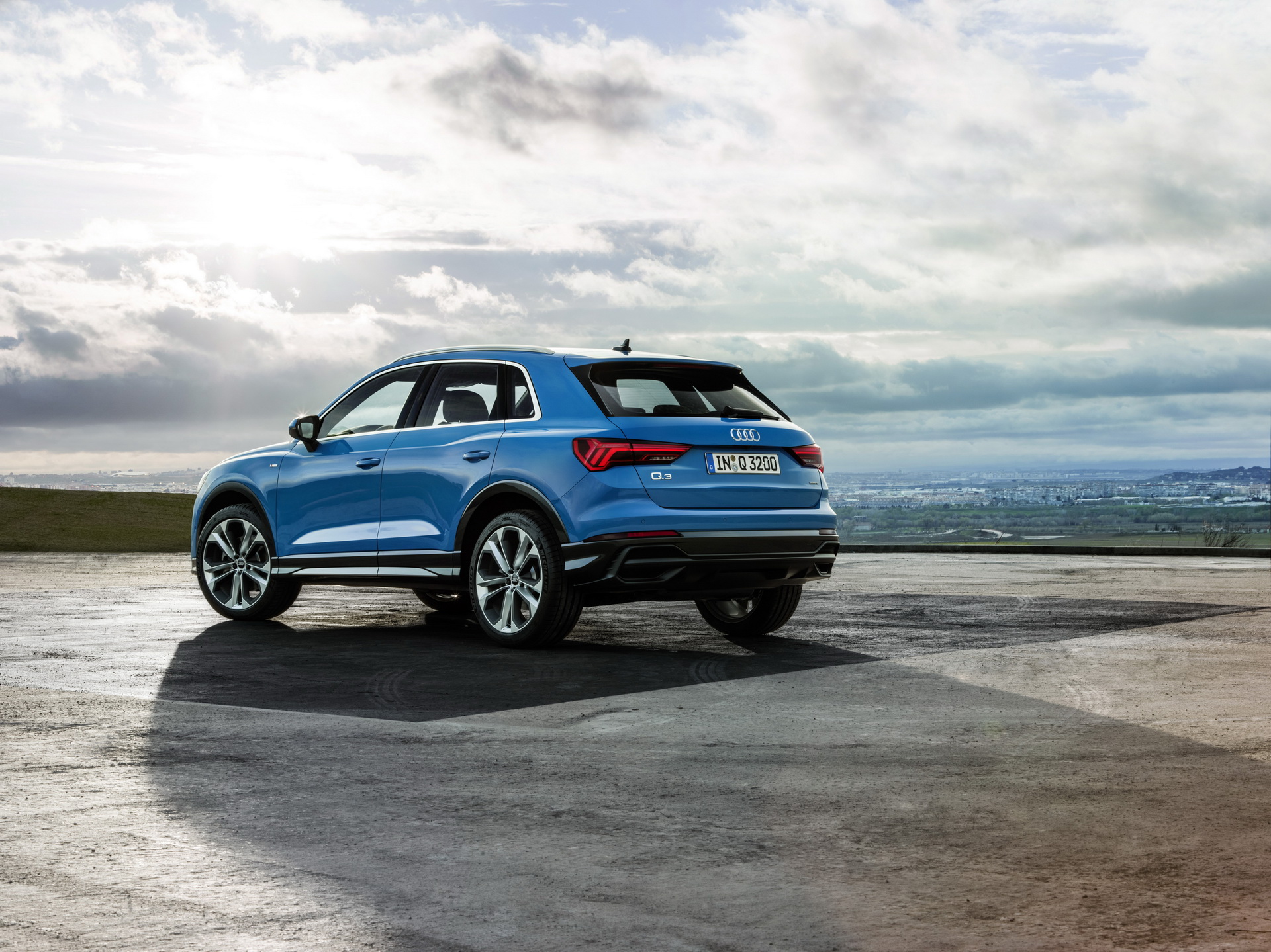 2019-Audi-Q3-18 Audi Adds Four New Powertrain Options To Euro-Spec 2019 Q3 Lineup