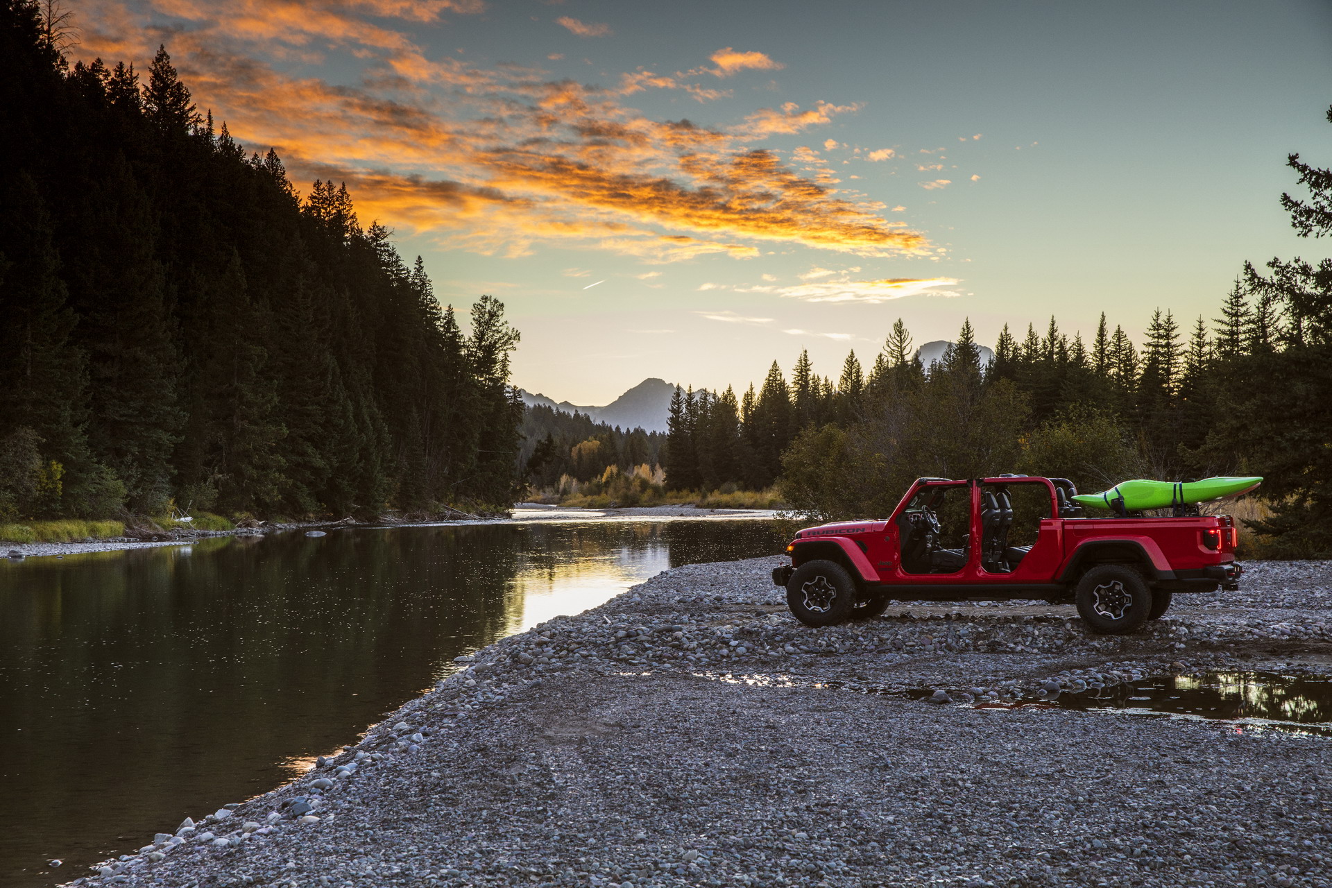 2020 Jeep Gladiator Truck 107 2020 Jeep Gladiator Just Can’t Wait To Tackle Some Off-Road Trails