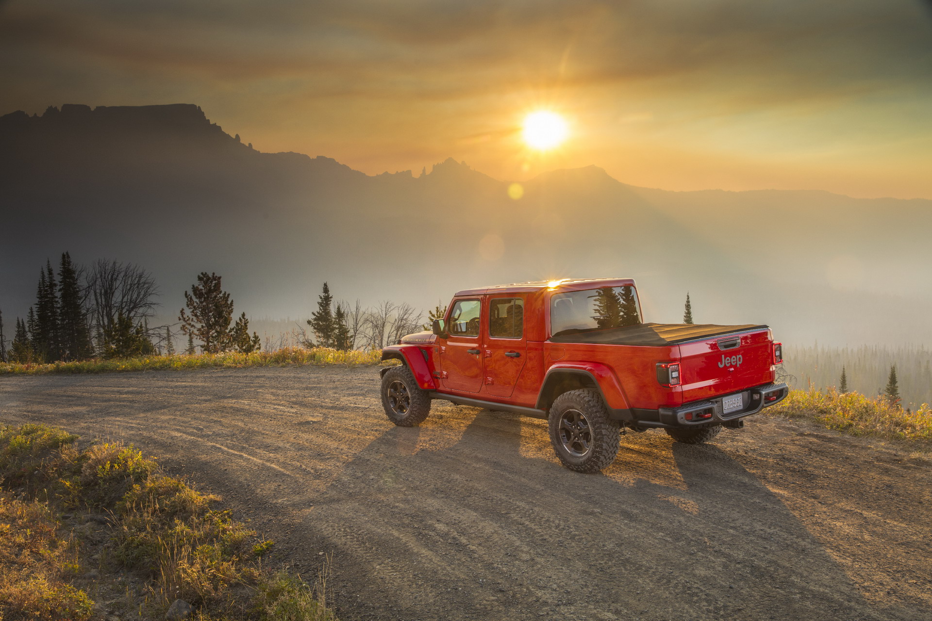 2020 Jeep Gladiator Truck 13 2020 Jeep Gladiator Just Can’t Wait To Tackle Some Off-Road Trails
