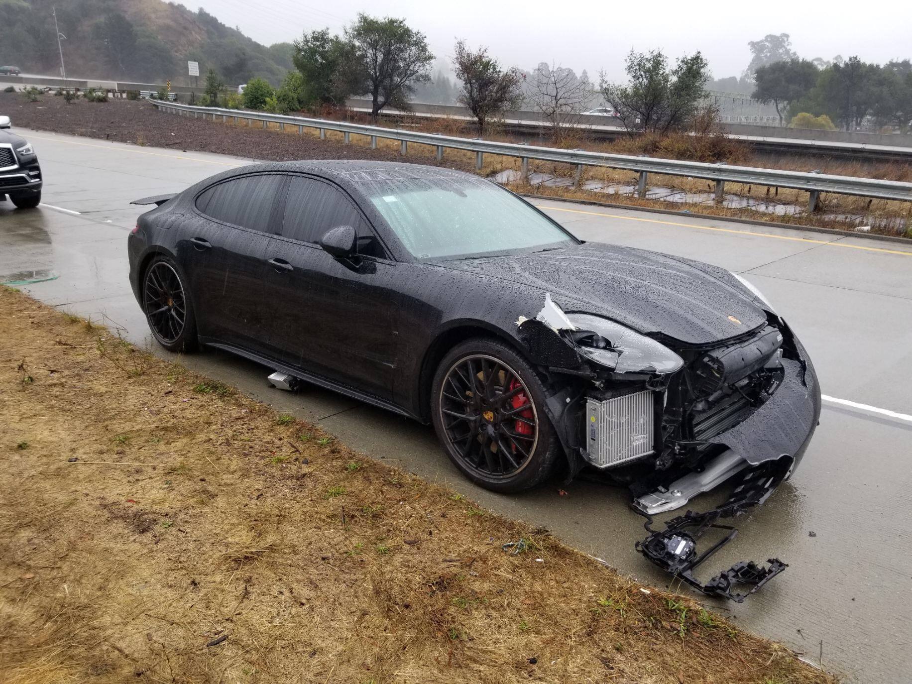 porsche panamera steph curry crash 1 Steph Curry’s Porsche Panamera Crash Caught On Camera