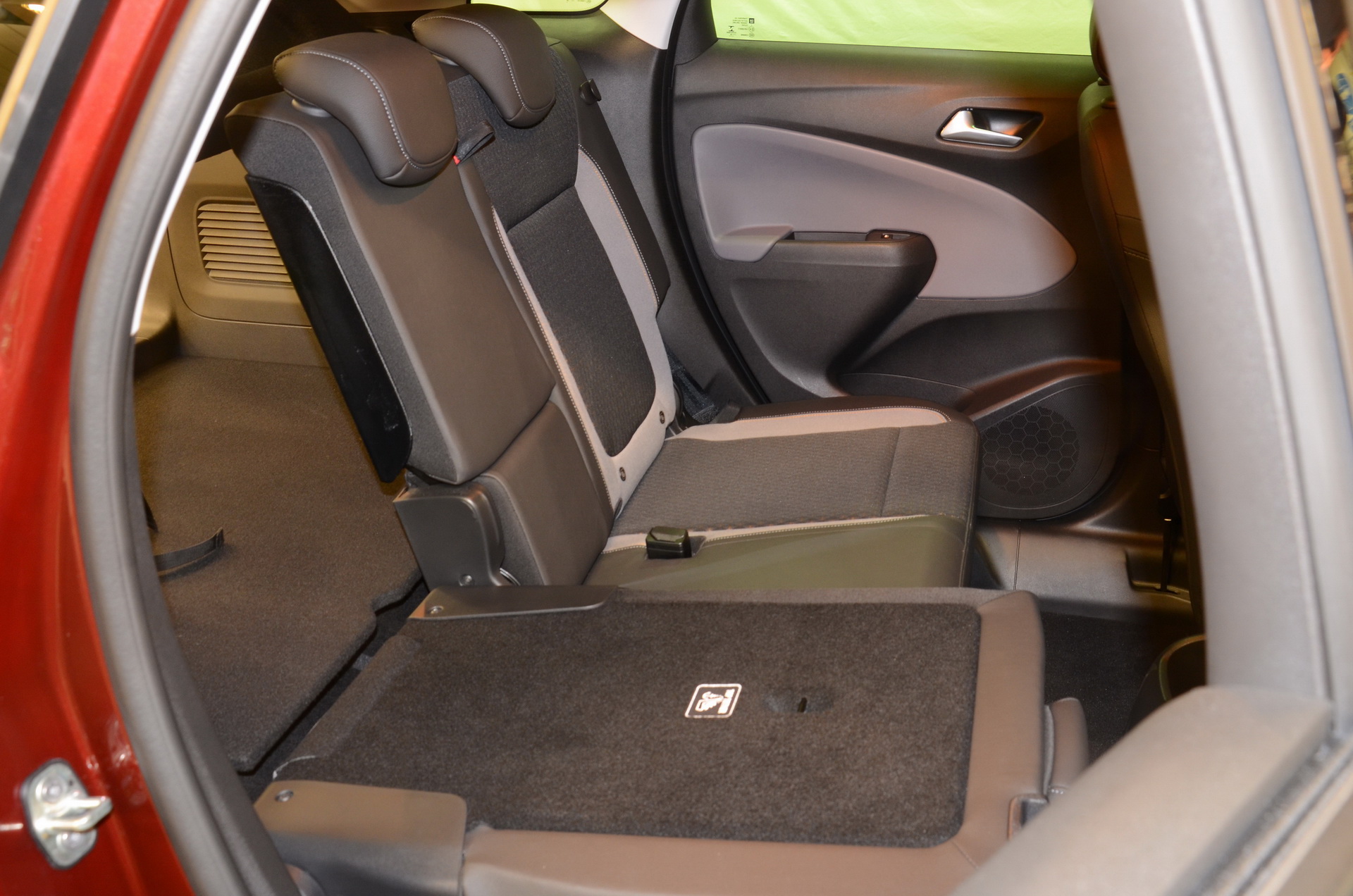 vauxhall crossland x ultimate uk pricing 21 Vauxhall Prices Crossland X Ultimate Flagship From £22,480 OTR