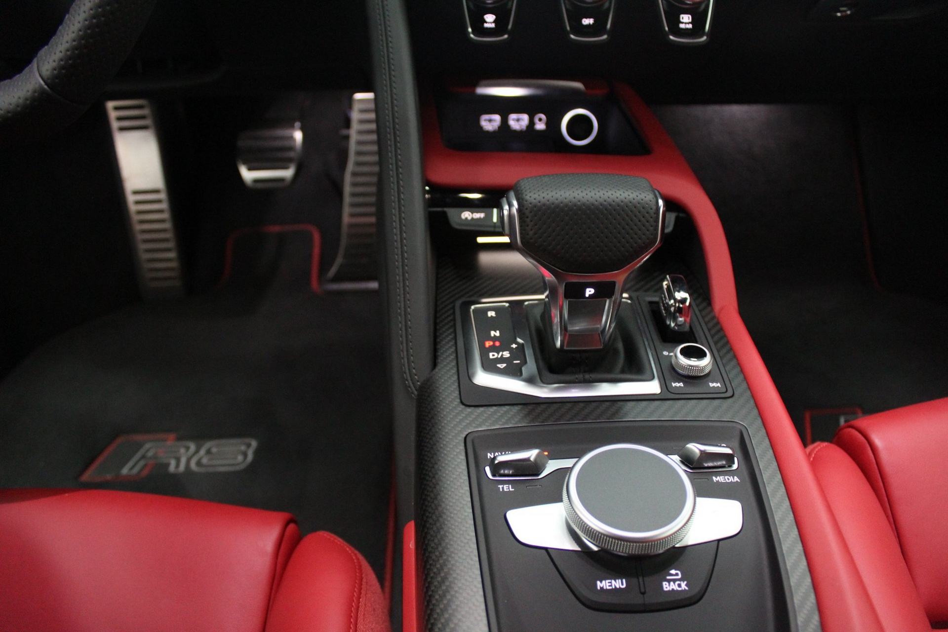 2017 audi r8 v10plus low mileage 7 Go For This Ultra-Low Mileage Audi R8 V10 Plus, Save $50k Over MSRP