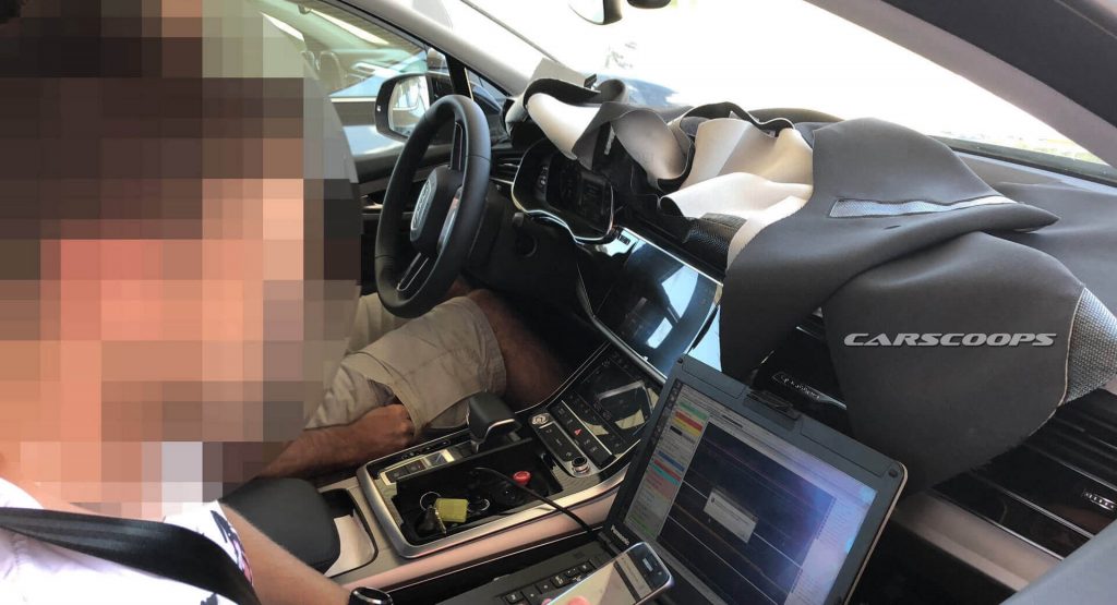 2020 Audi Q7 Facelift Getting Q8-Style Triple Screen Dashboard