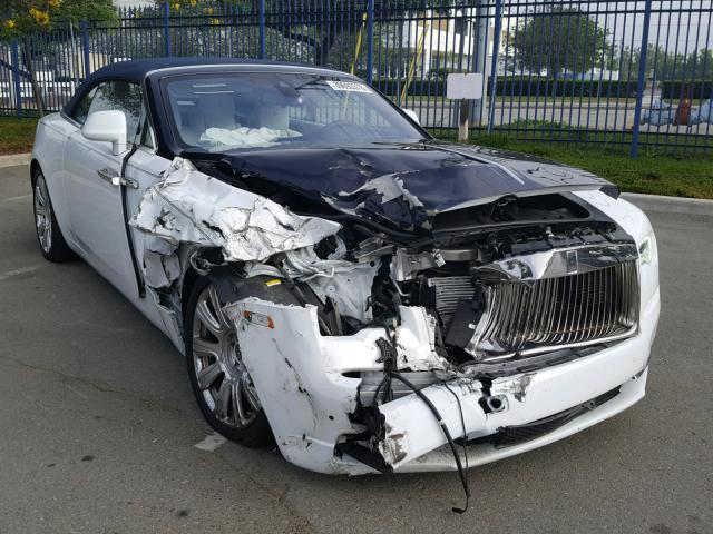 Rolls-Royce-Wrecked-11 Here’s How You Can Buy A Late-Model Rolls-Royce For Under $100k