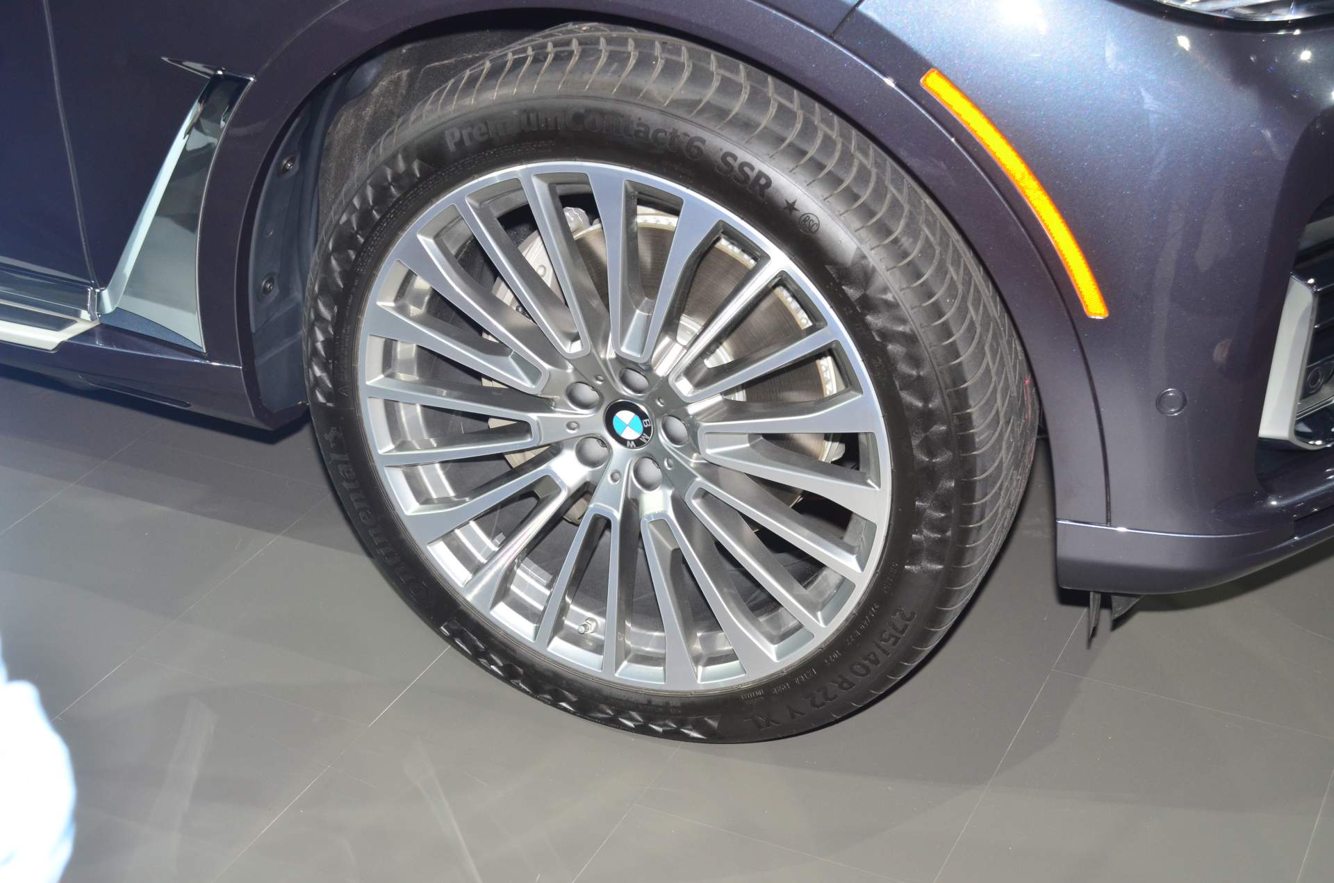 2019 BMW X7 at 2018 LA Auto Show 1 The New BMW X7 Is So Big It Barely Fits In The Photos