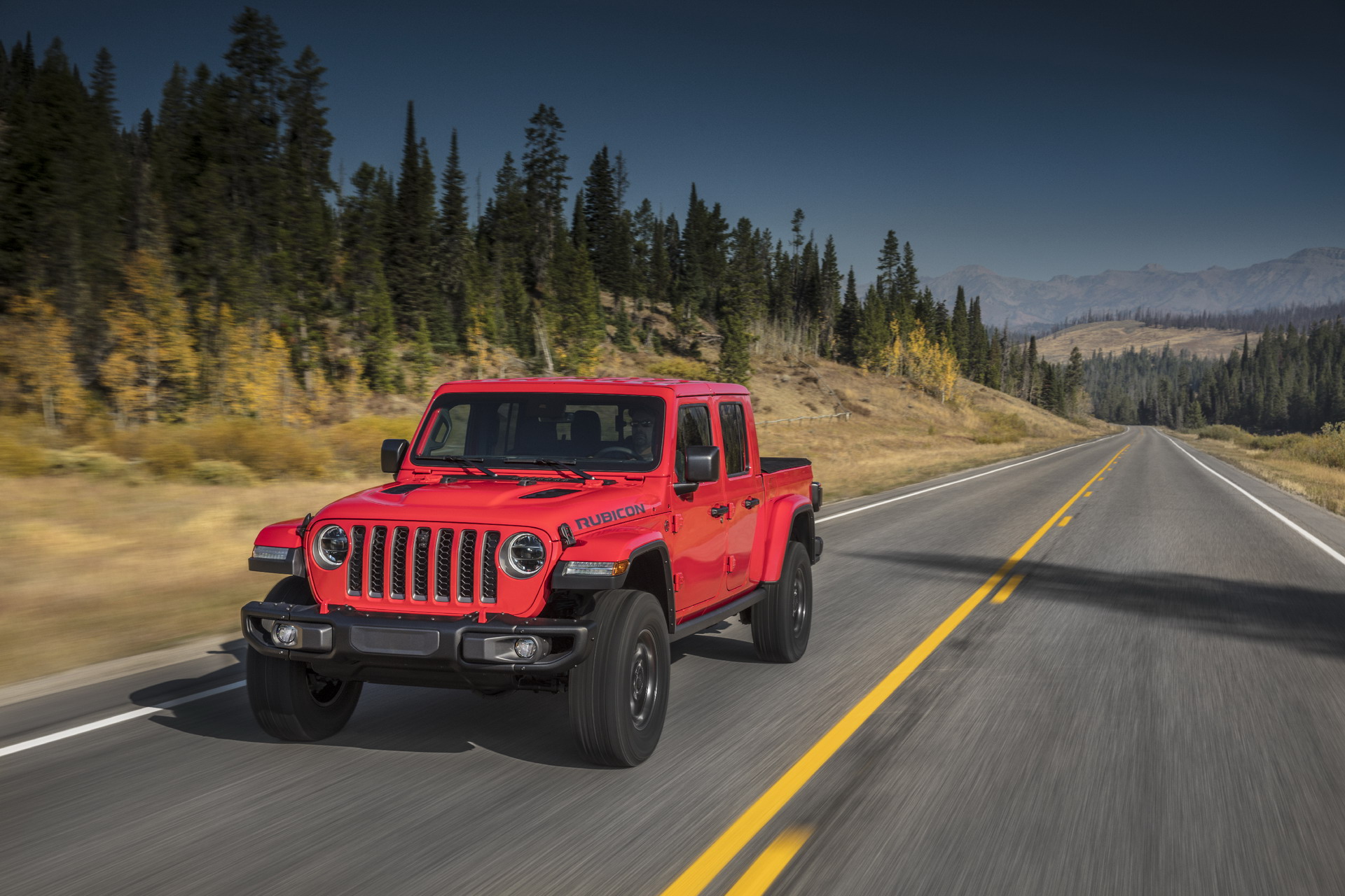 2020 Jeep Gladiator Truck 110 2020 Jeep Gladiator Just Can’t Wait To Tackle Some Off-Road Trails