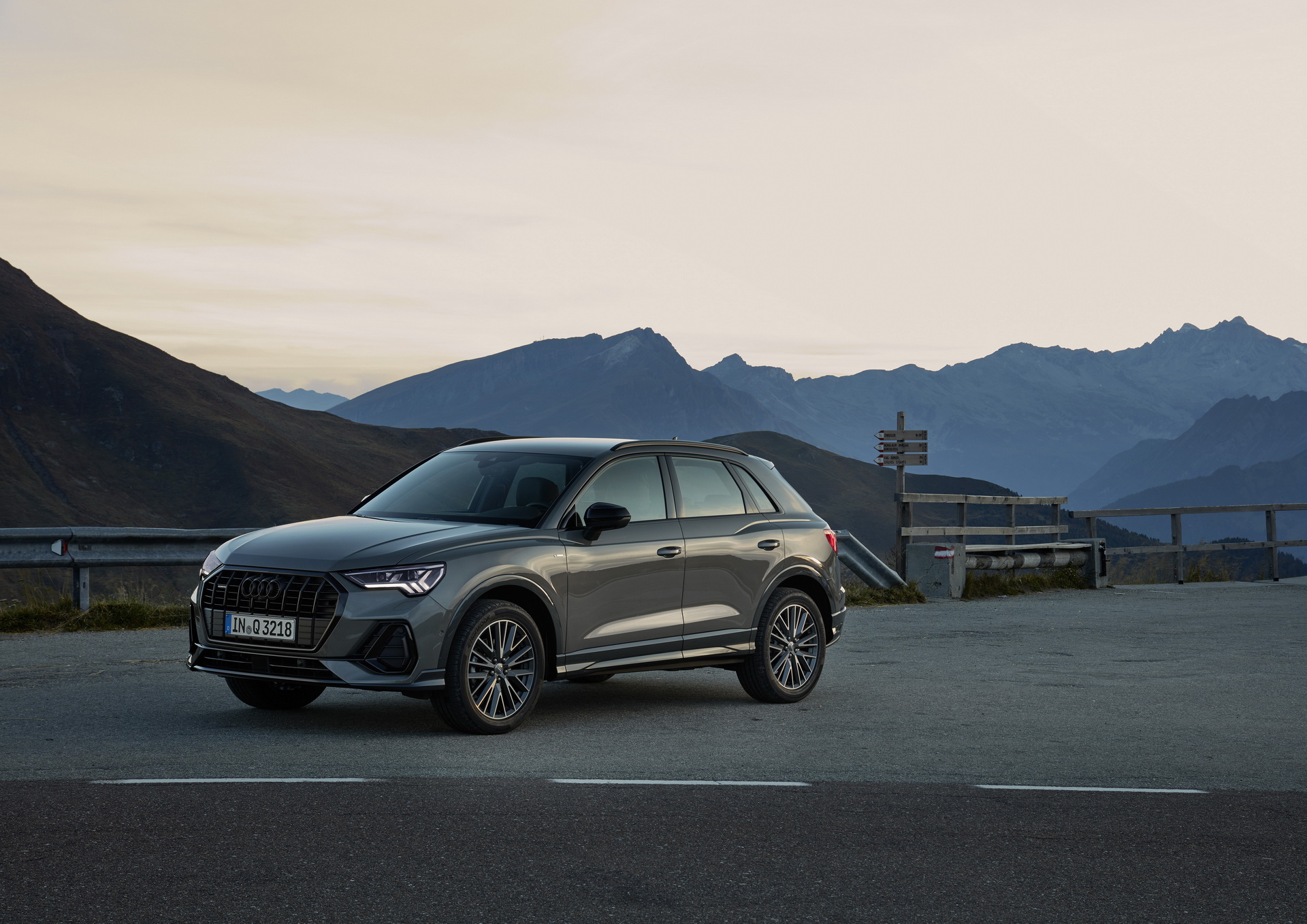 2019-Audi-Q3-128 Audi Adds Four New Powertrain Options To Euro-Spec 2019 Q3 Lineup