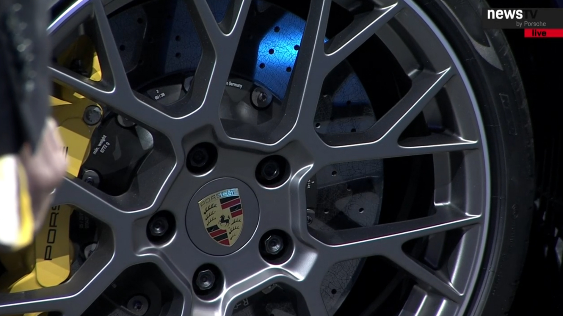 2020-Porsche-911-009 2020 Porsche 911 Is New And More Powerful, But Oh, So Familiar