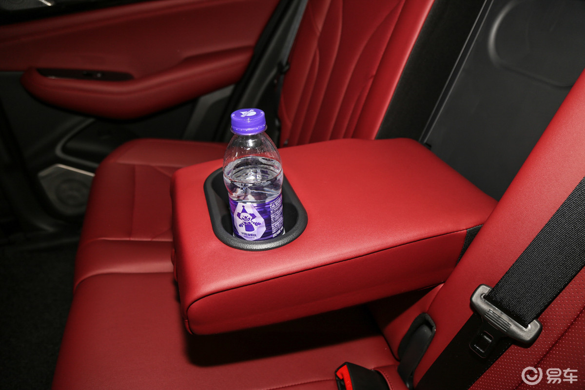 changan cs85 coupe crossover unveiled 60 Changan CS85 Coupe Crossover Looks Like The Lovechild Of A BMW X4 And A VW Touareg