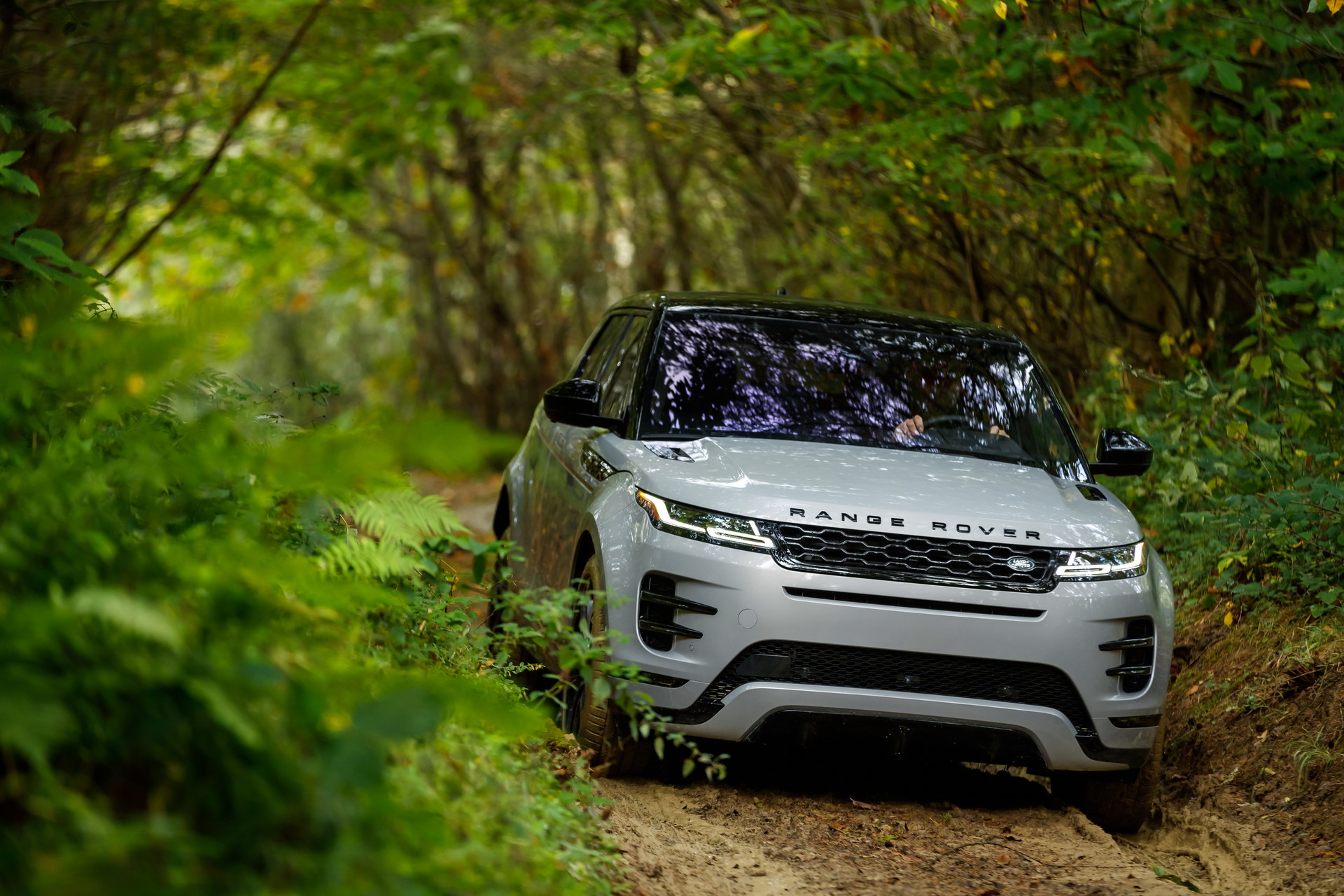 2020 Range Rover Evoque 3 2020 Range Rover Evoque Is A Baby Velar In A Short Skirt (Live Gallery)