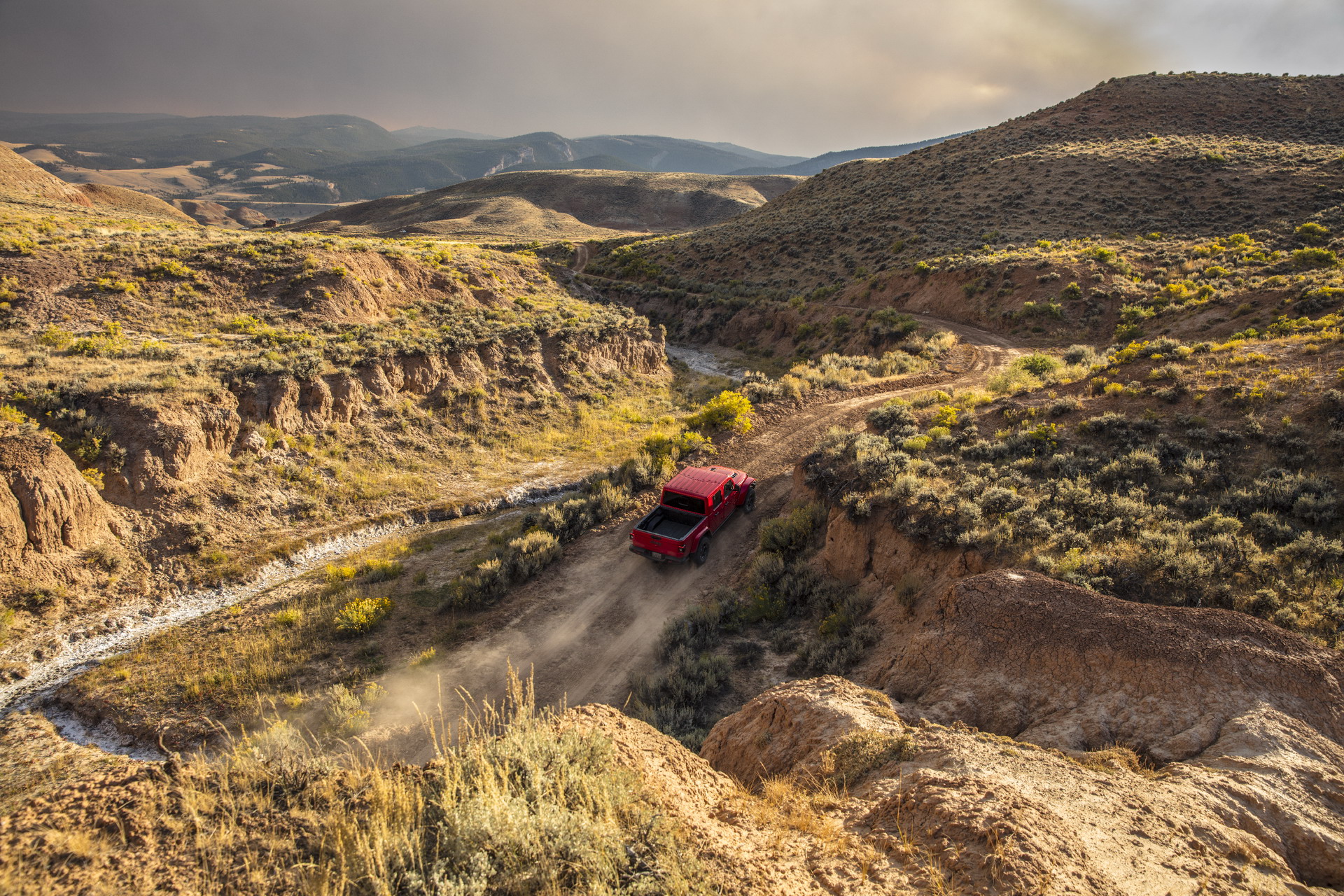 2020 Jeep Gladiator Truck 23 2020 Jeep Gladiator Just Can’t Wait To Tackle Some Off-Road Trails