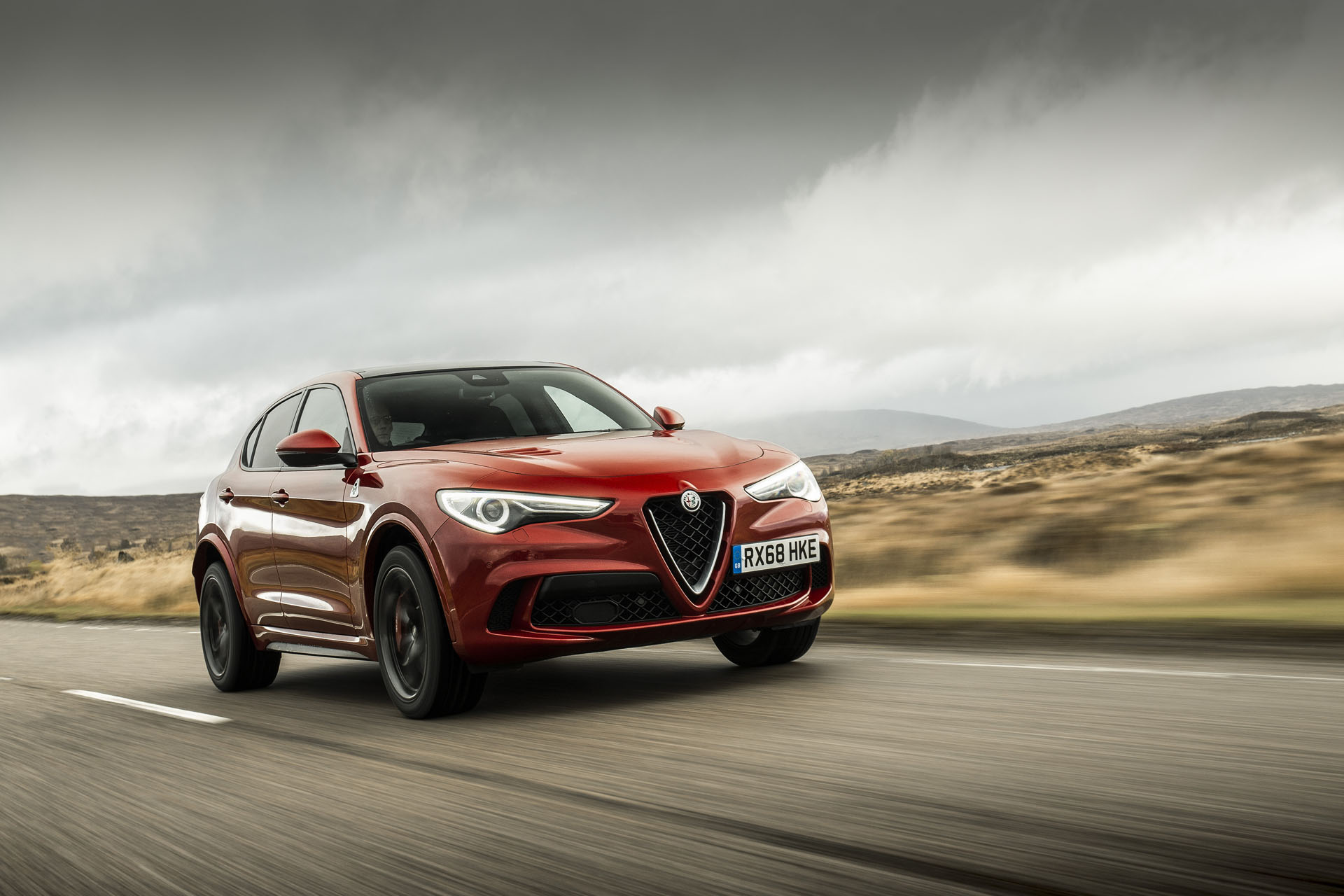 2019-alfa-romeo-stelvio-quadrifoglio-15 Start Your Morning Off Right With 125 Photos Of The Alfa Romeo Stelvio Quadrifoglio