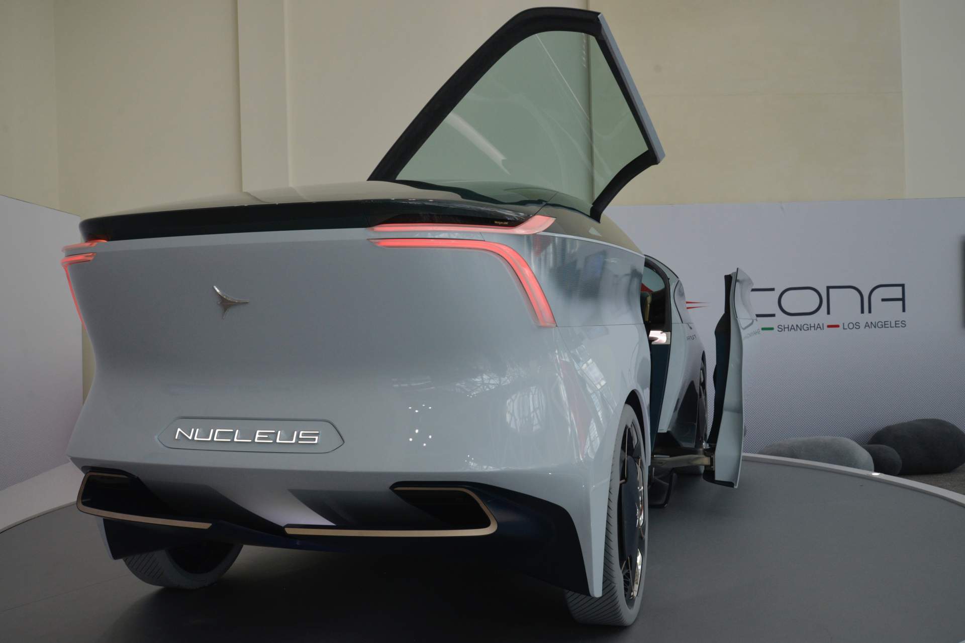 Icona Nucleus Concept at LA Auto Show 6 Icona Nucleus Concept Previews A Future Petrolheads Hate To Think About