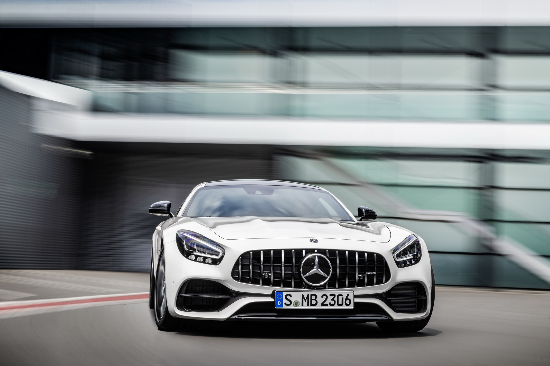 2020 Mercedes-AMG GT and AMG GT R PRO 69 2020 Mercedes-AMG GT R Pro Headlines Updated 2-Door GT Family
