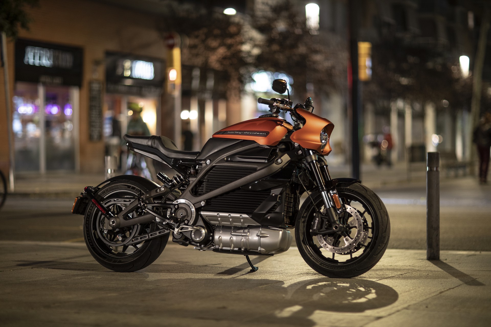 Harley-Davidson LiveWire-15 Harley-Davidson’s Electric LiveWire Bike Has 110 Mile Range, Costs $29,799