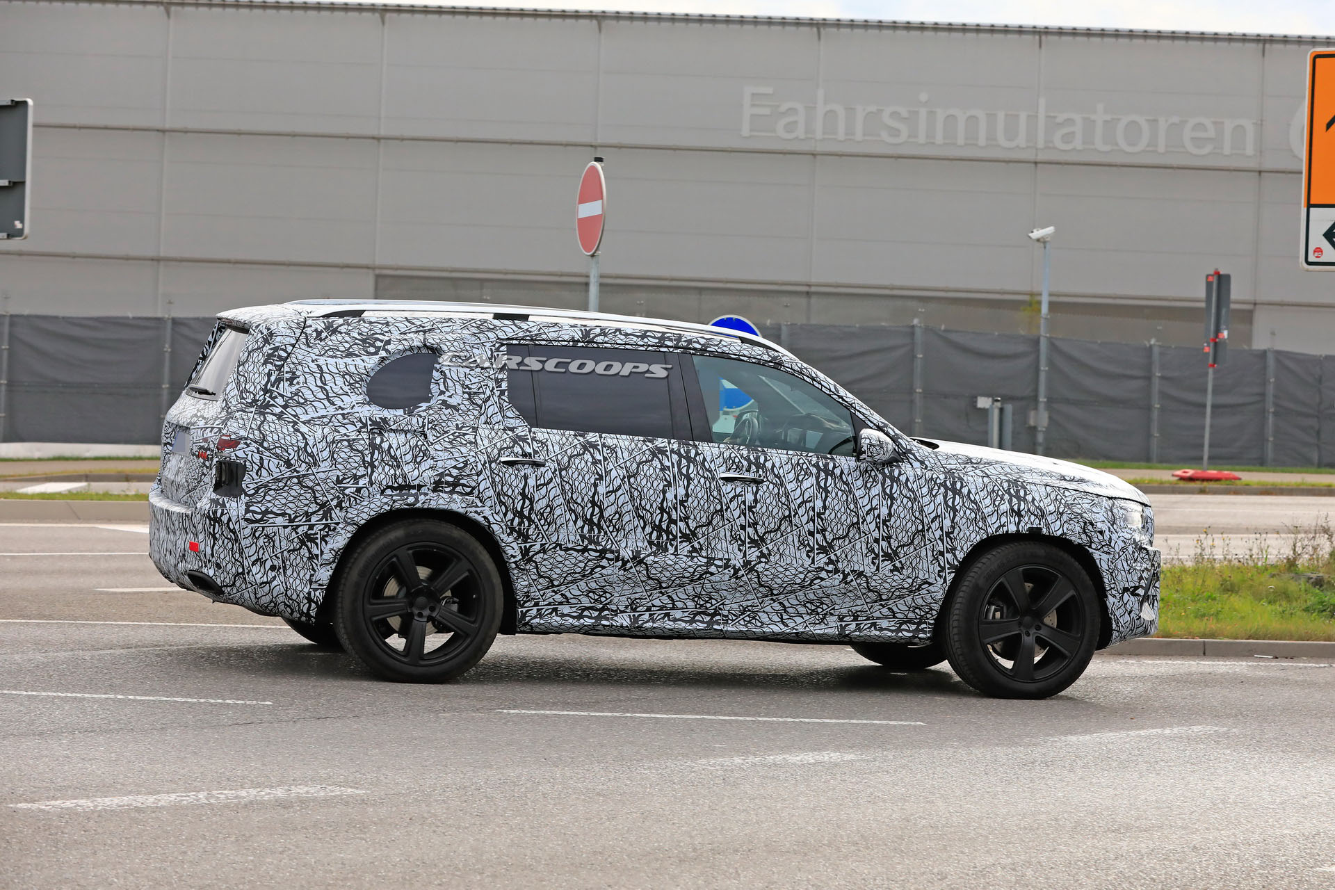 Mercedes-Maybach-GLS-16 2020 Mercedes-Maybach GLS Fires A Warning Shot At Bentley Bentayga